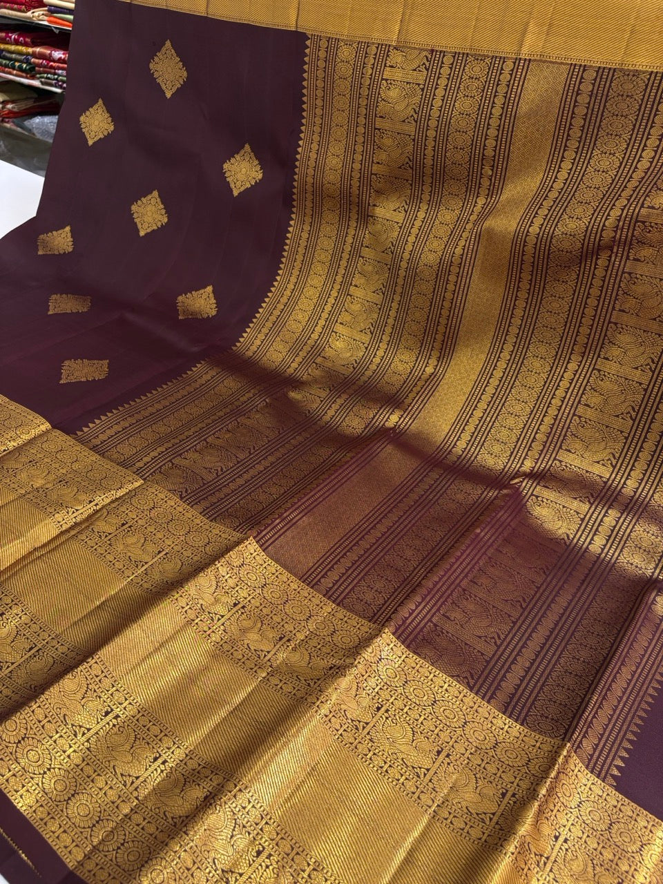 Chocolate Brown Colour Pure Kanchipuram Silk Saree