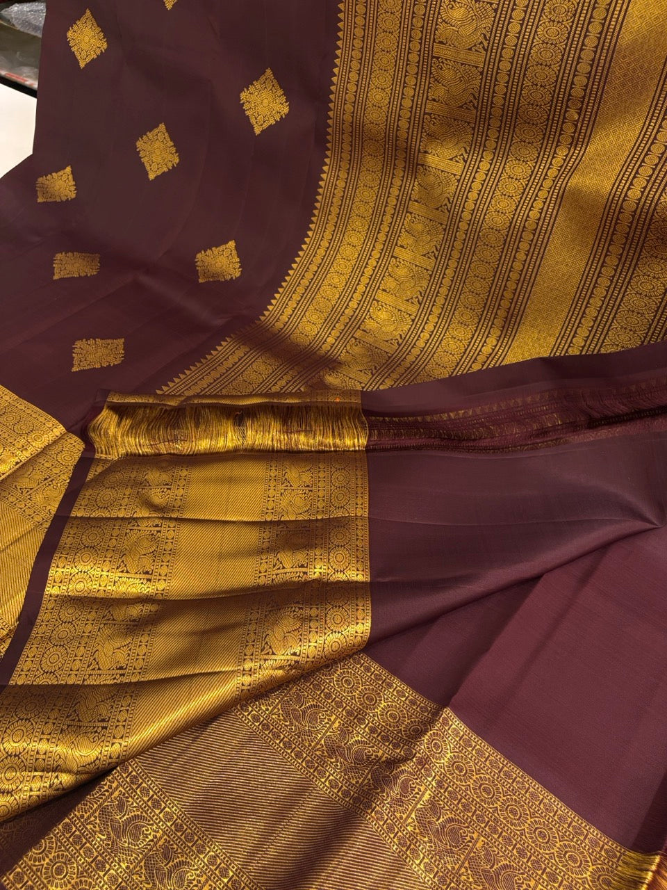 Chocolate Brown Colour Pure Kanchipuram Silk Saree