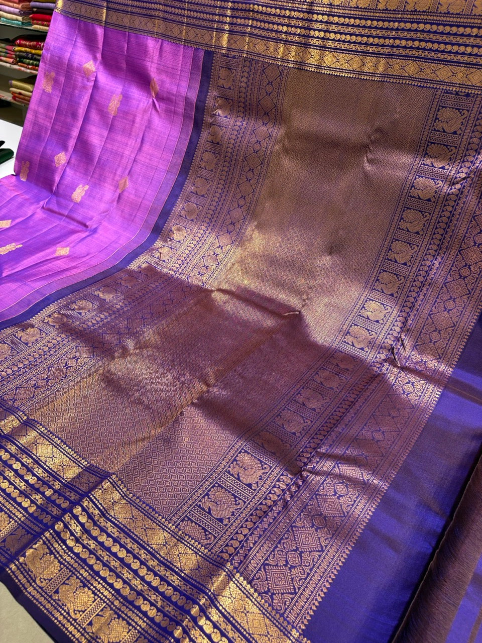Lavender Colour Vintage Saree with Navy Blue Border & Gold Zari