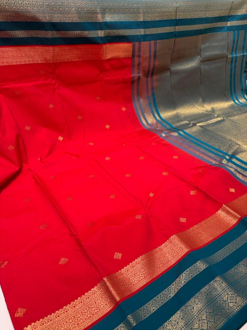 Red Colour Semi Kanchipuram Silk Saree with Teal Green Contrast
