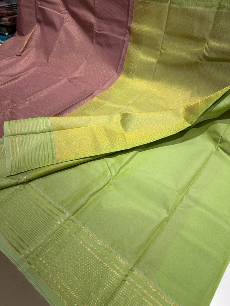 Onion Pink Colour Saree with Light Lime Green Contrast NSS174