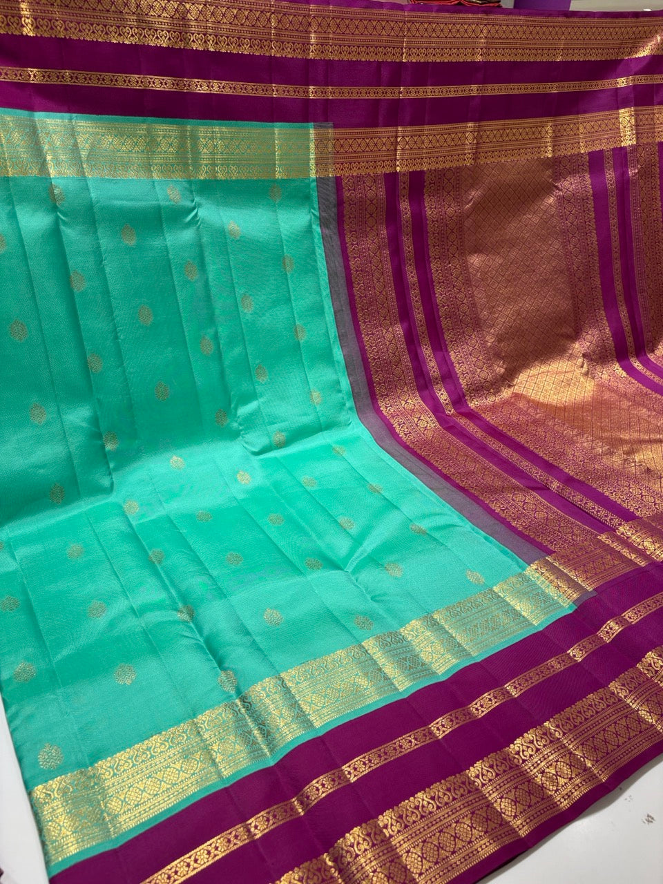 Sea Foam Green Colour Leela Verse Kanchipuram Silk Saree with Plum Purple Contrast NSSL05
