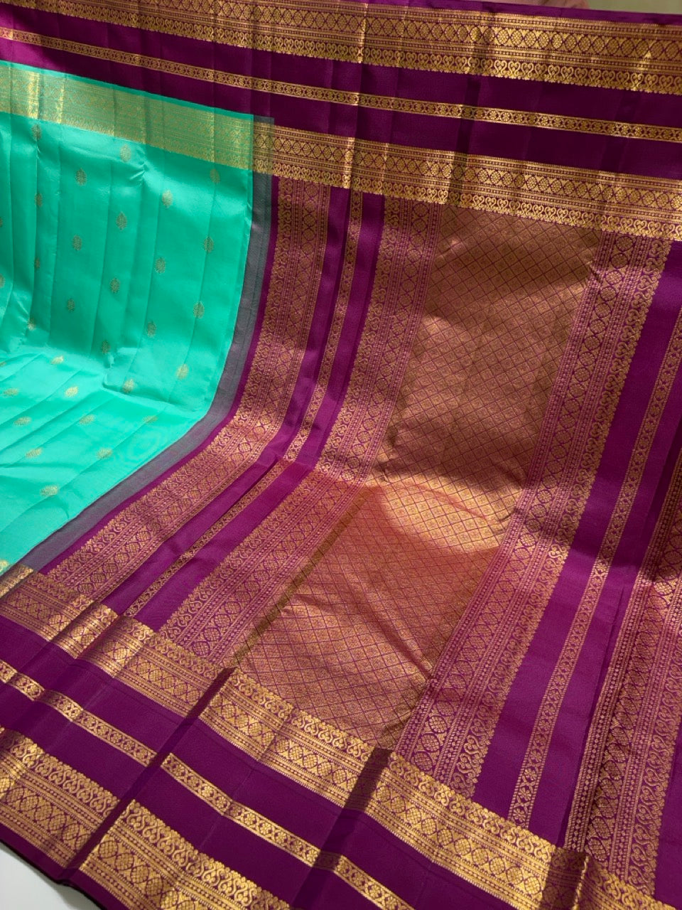 Sea Foam Green Colour Leela Verse Kanchipuram Silk Saree with Plum Purple Contrast NSSL05