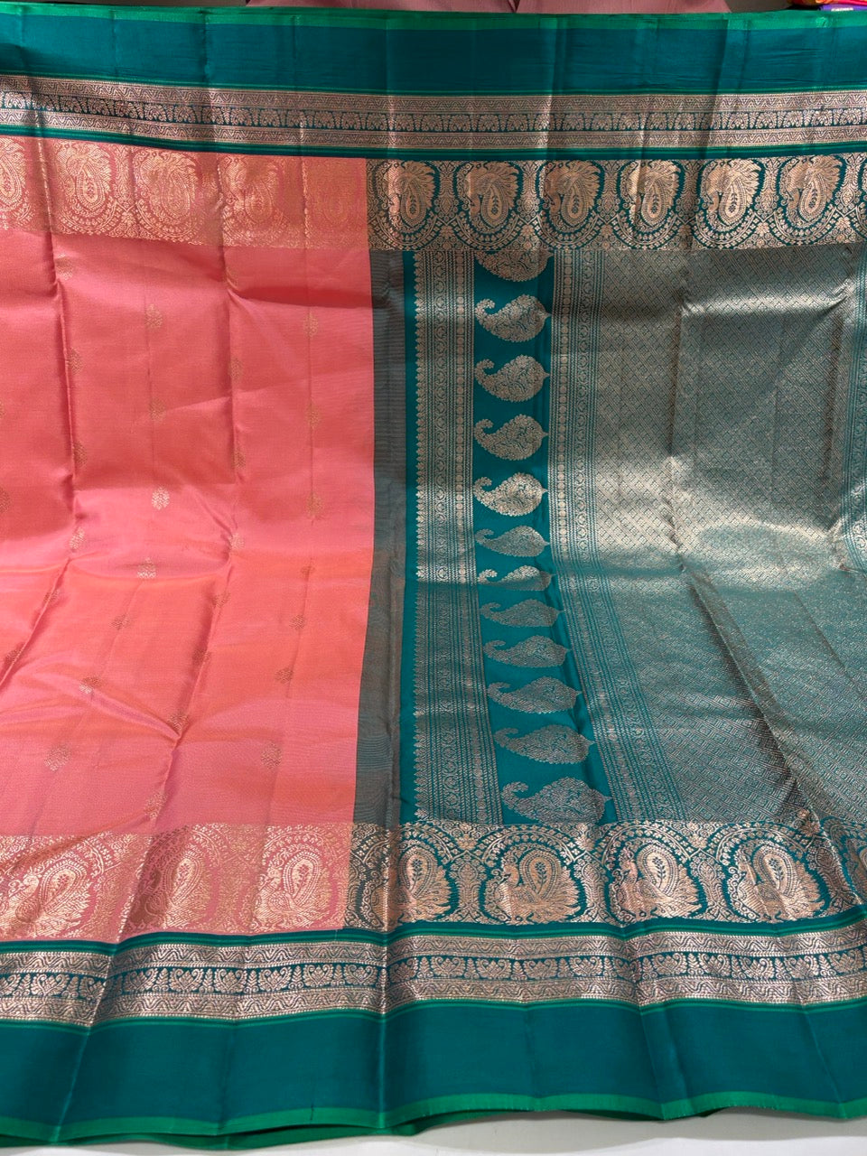 Coral Pink Colour Leela Verse Pure Kanchipuram Silk Saree with Teal Blue Contrast NSSL10