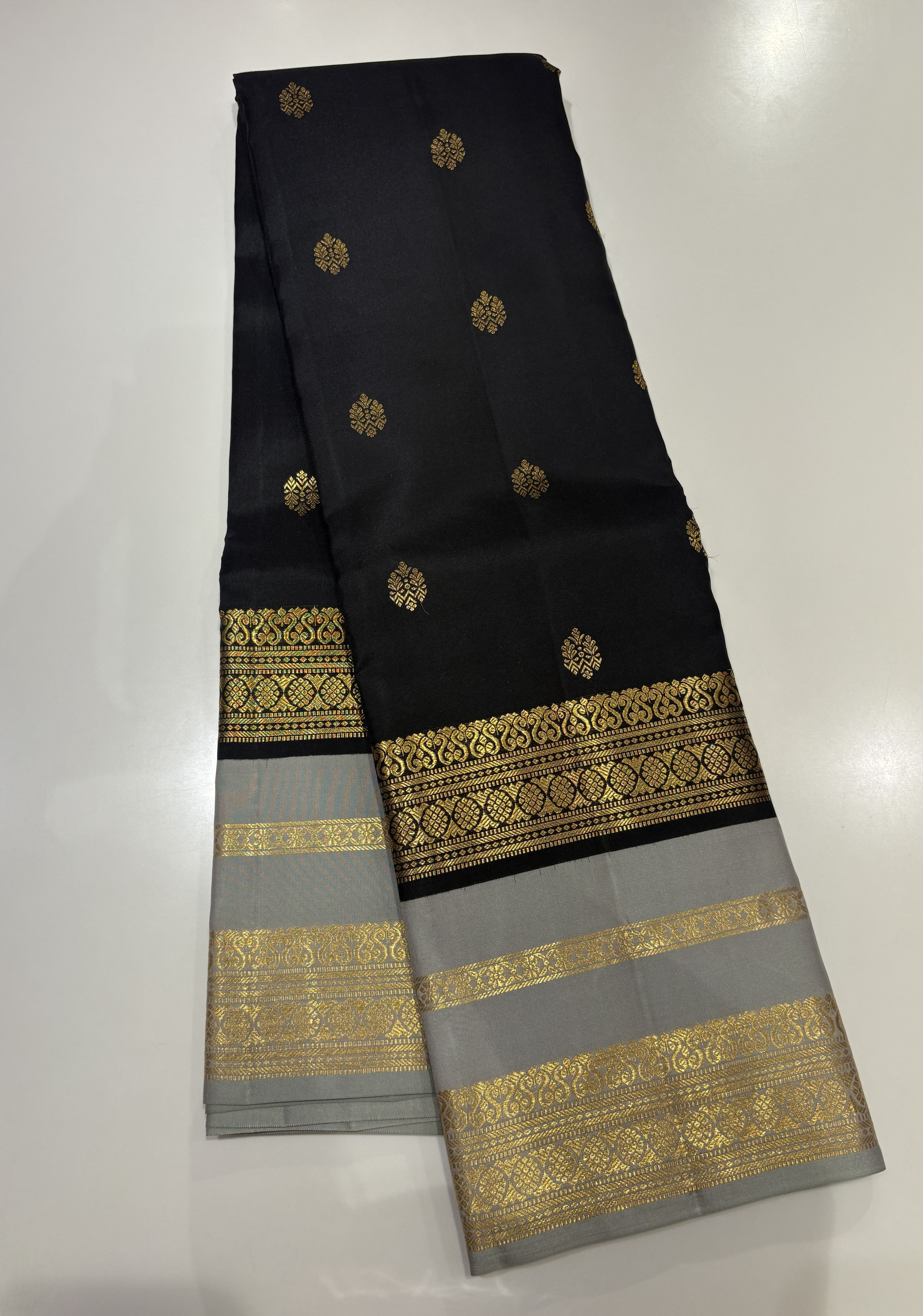 Elegant Black kanjivaram Saree with grey Contrast