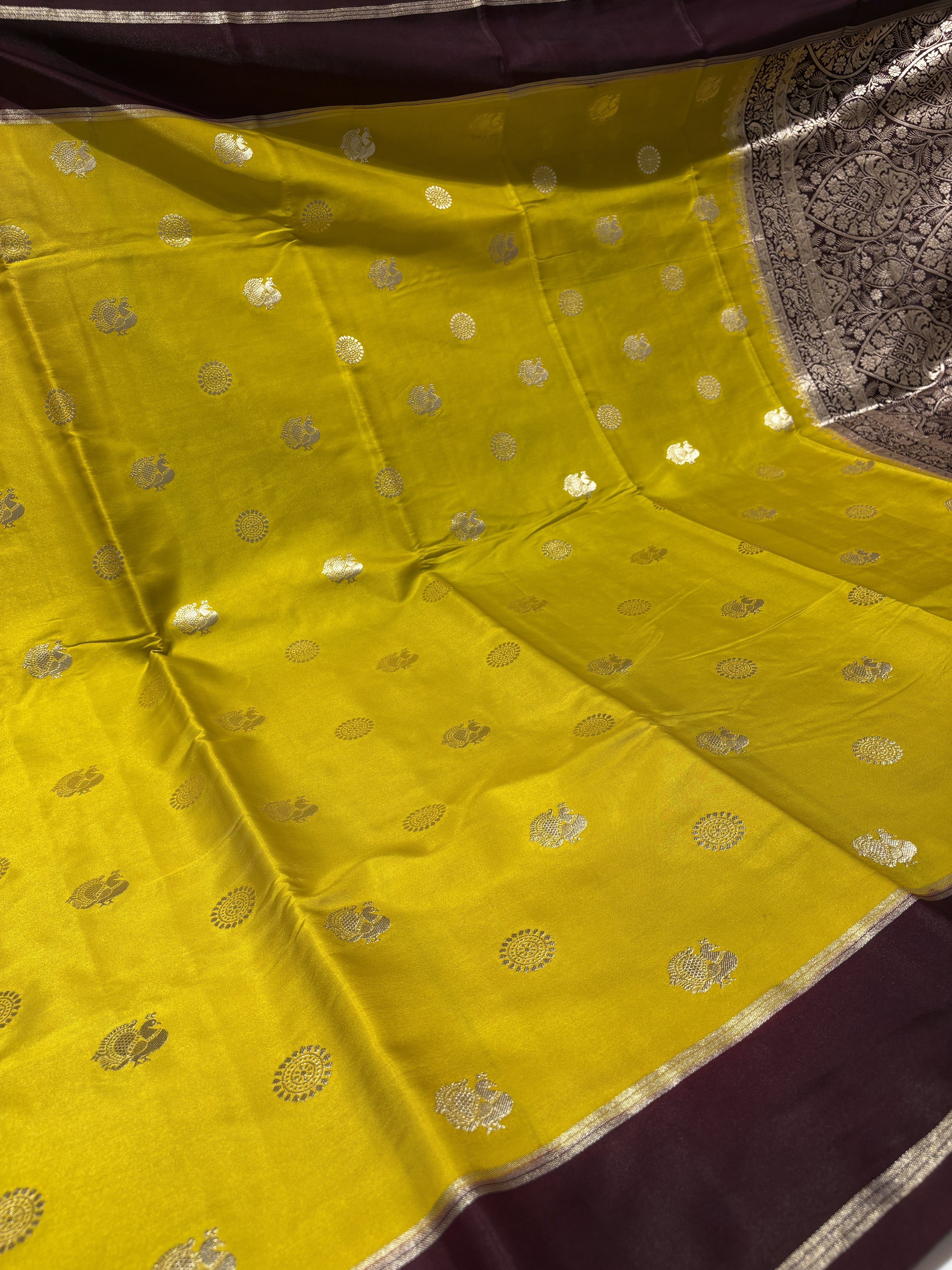 Elegant Lemon Yellow Raw Silk Saree With Brown Contrast
