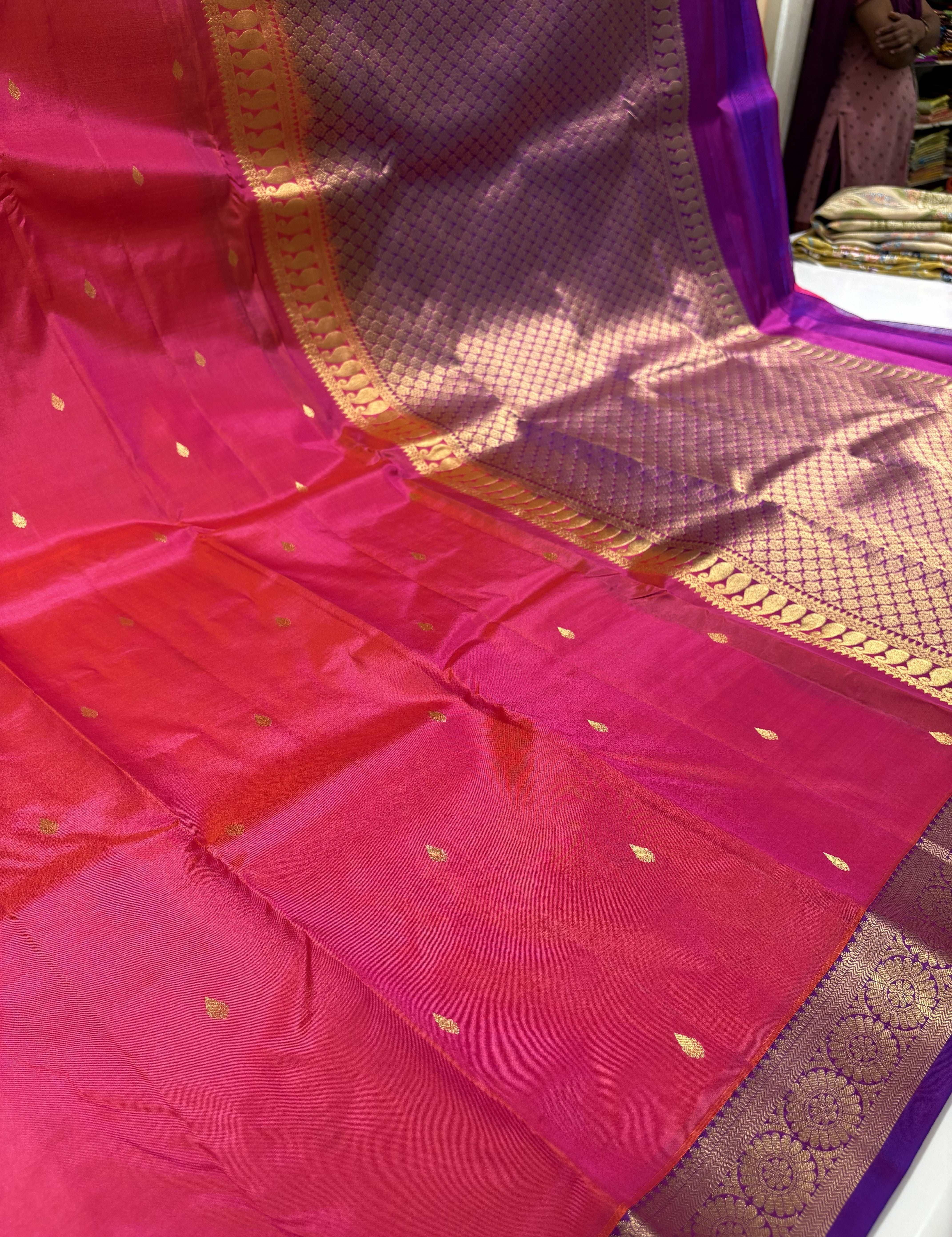 Vibrant Coral Pink Kanchipuram Silk Saree with Royal Violet Contrast