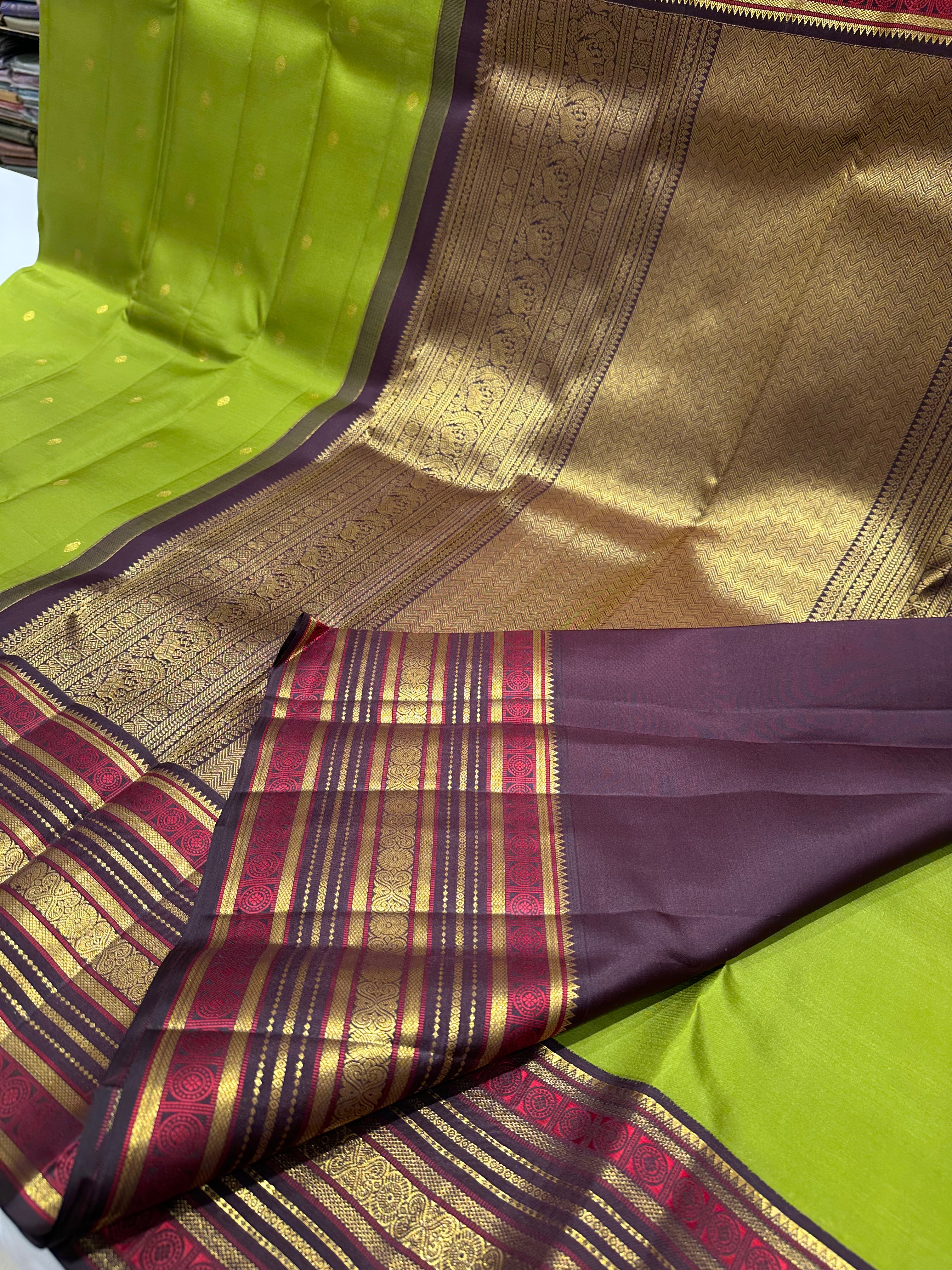 Green and Brown Vintage Saree with Full Gold Zari Design and Grand Border Buttas – Bridal Wear