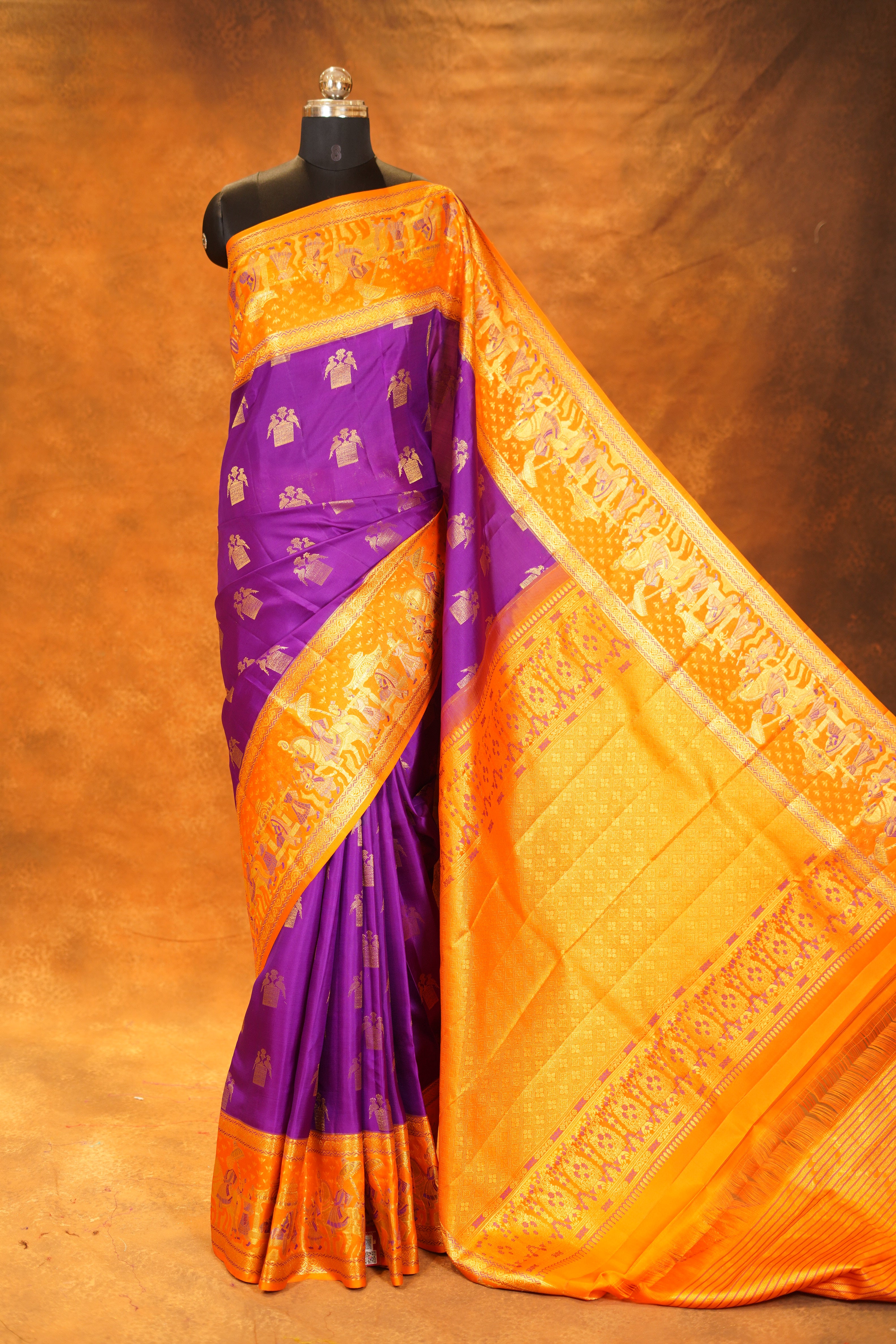 Magenta Colour Pure Kanjivaram Silk Saree with Orange Contrast