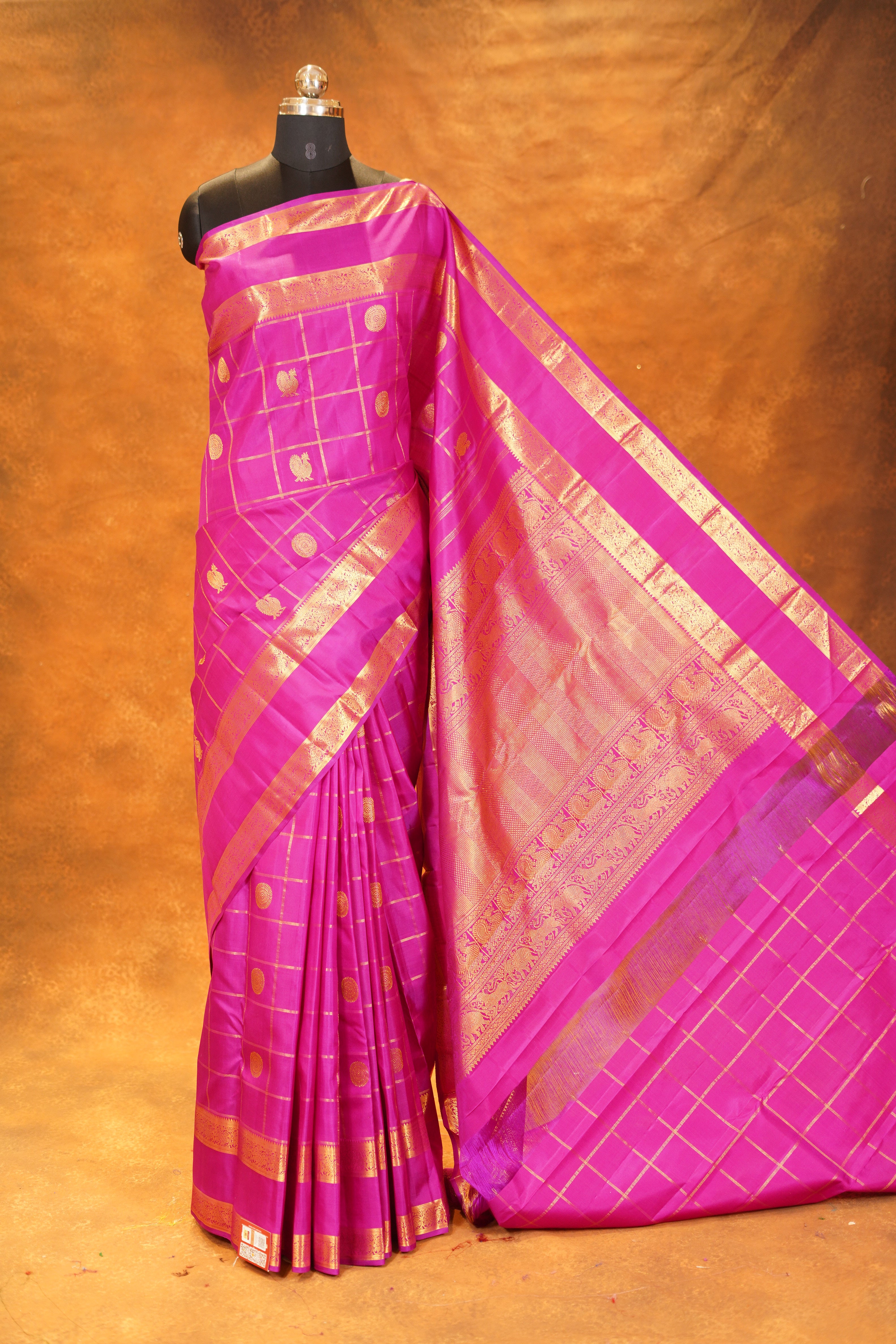 Rani Pink Colour Checked Pure Kanjivaram Silk Saree