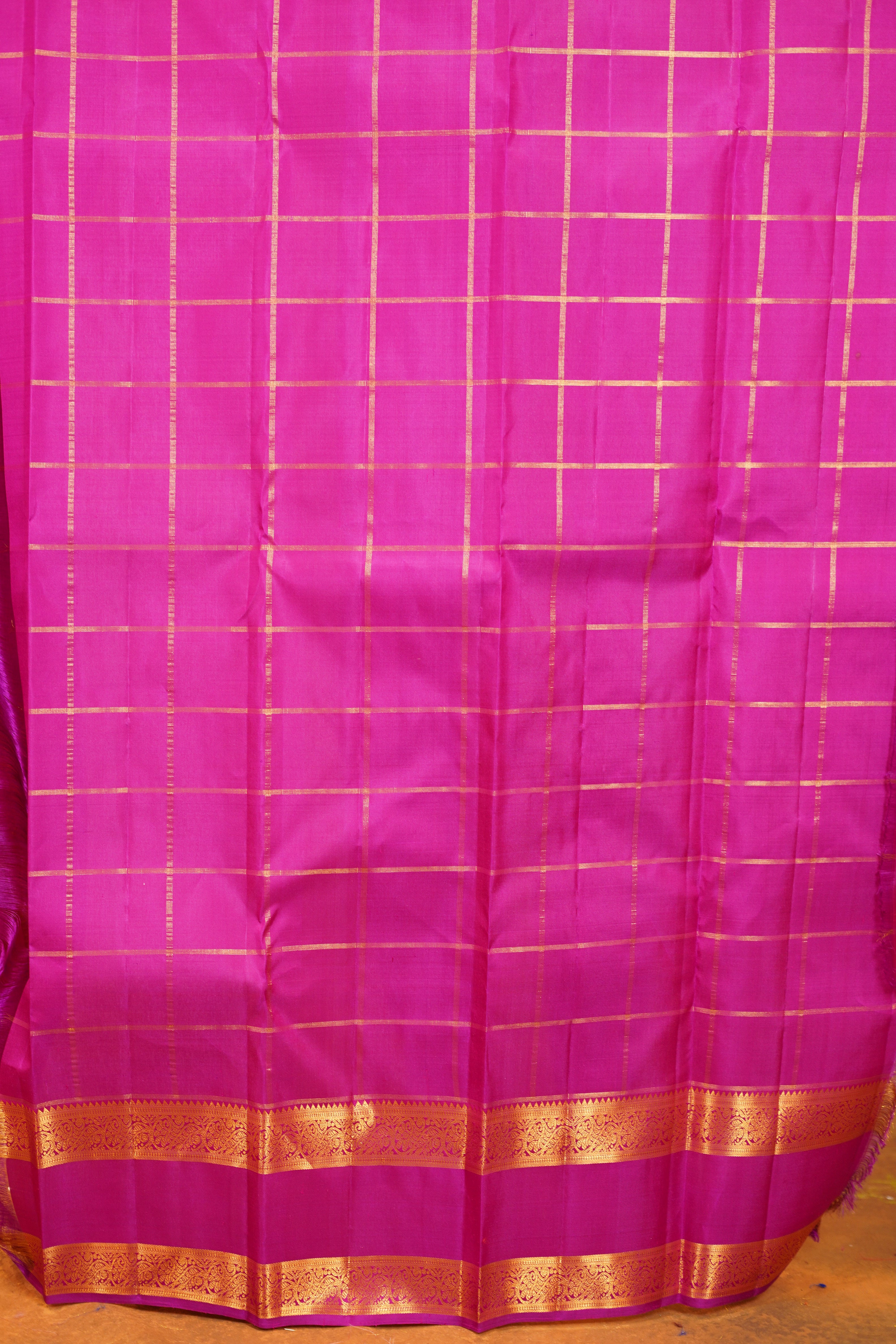 Rani Pink Colour Checked Pure Kanjivaram Silk Saree