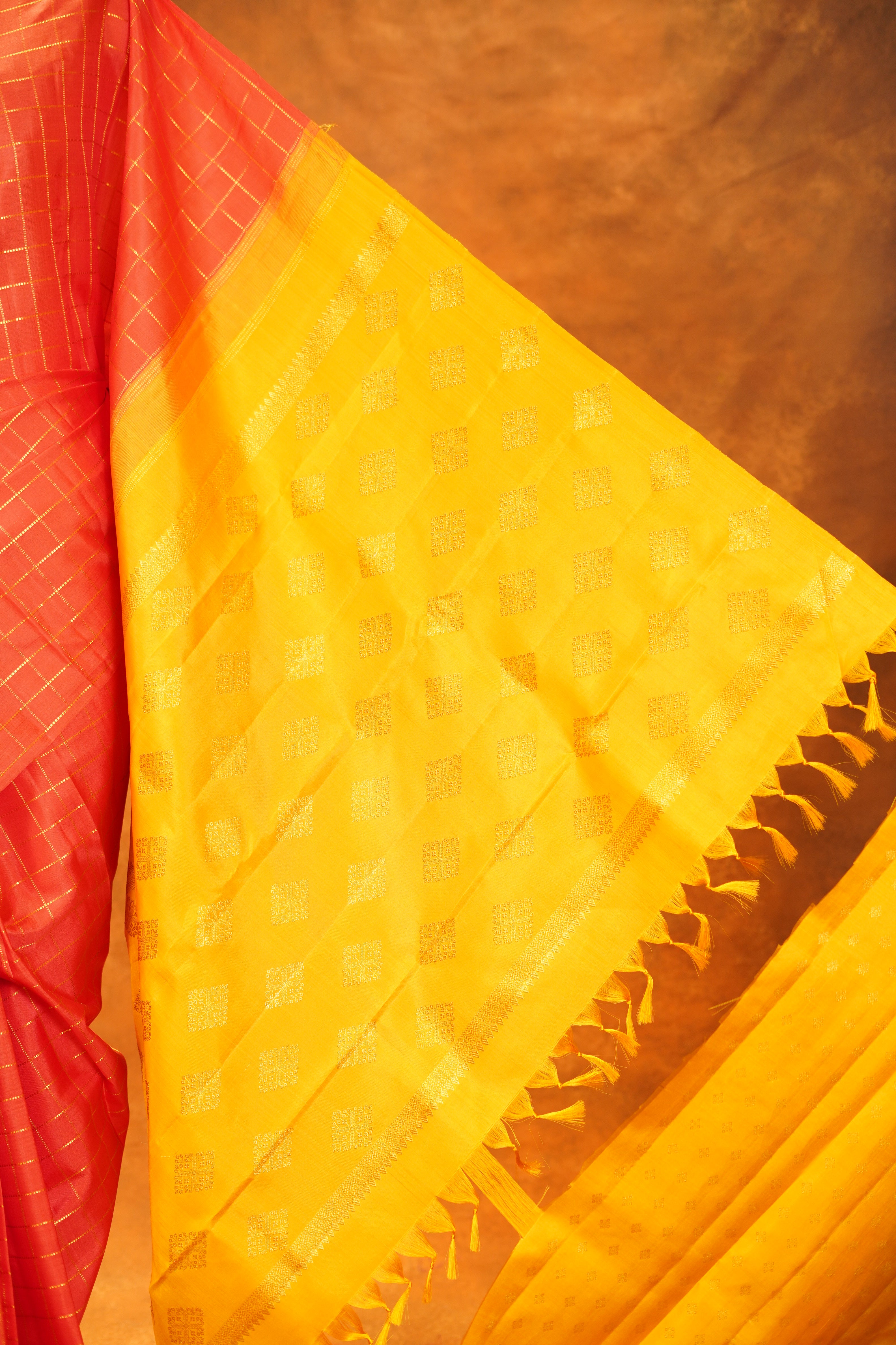 Dark Peach Shade Checked Pure Kanjivaram Silk Saree with Yellow Contrast Pallu
