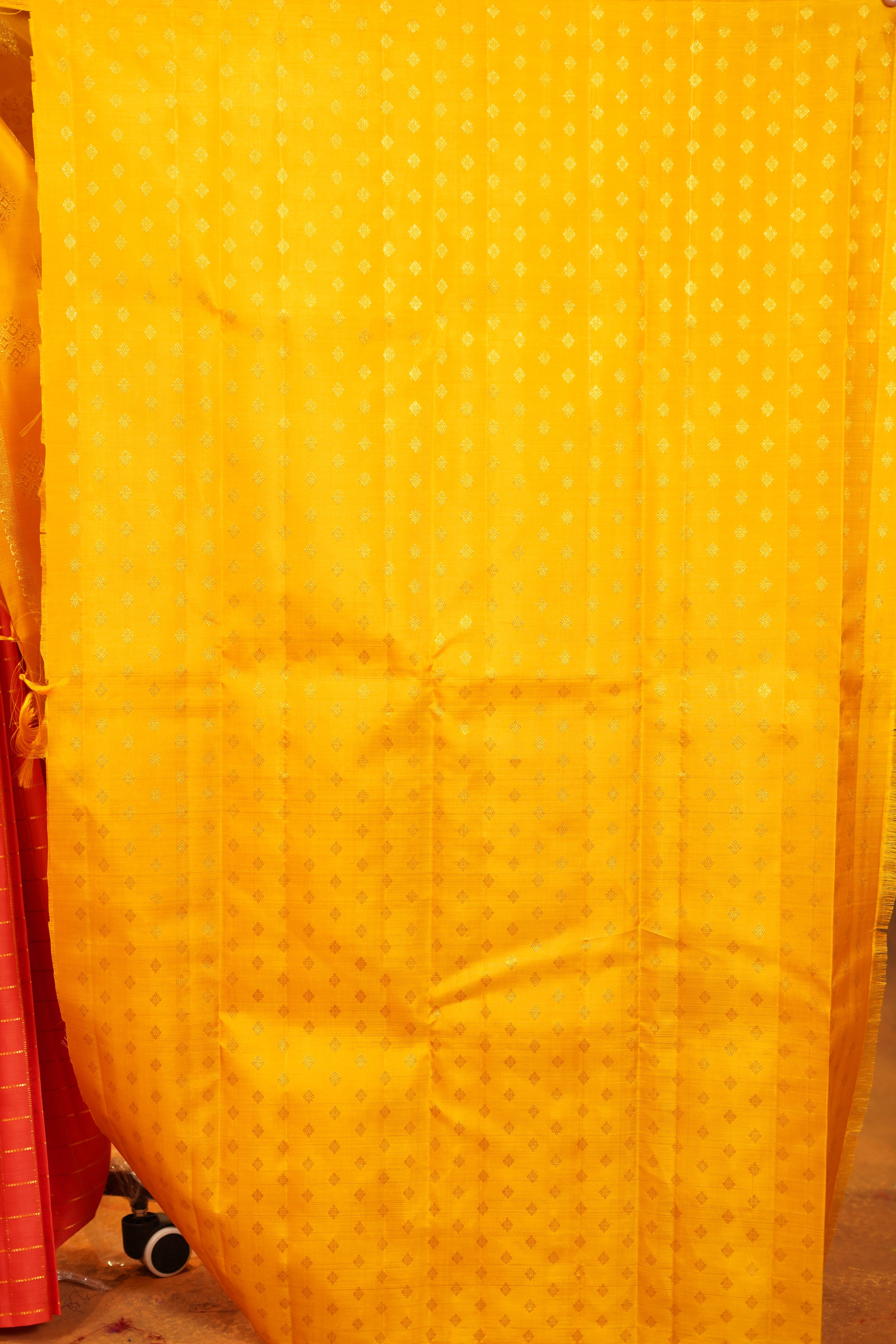 Dark Peach Shade Checked Pure Kanjivaram Silk Saree with Yellow Contrast Pallu