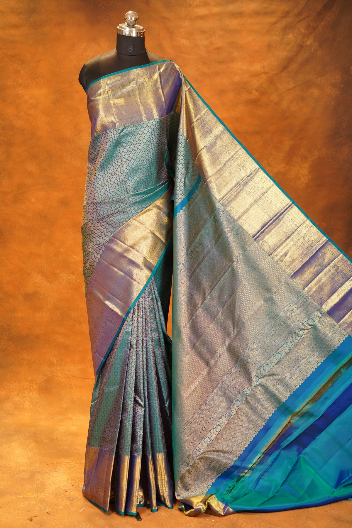 Peacock Blue colour Pure Kanjivaram Silk Saree