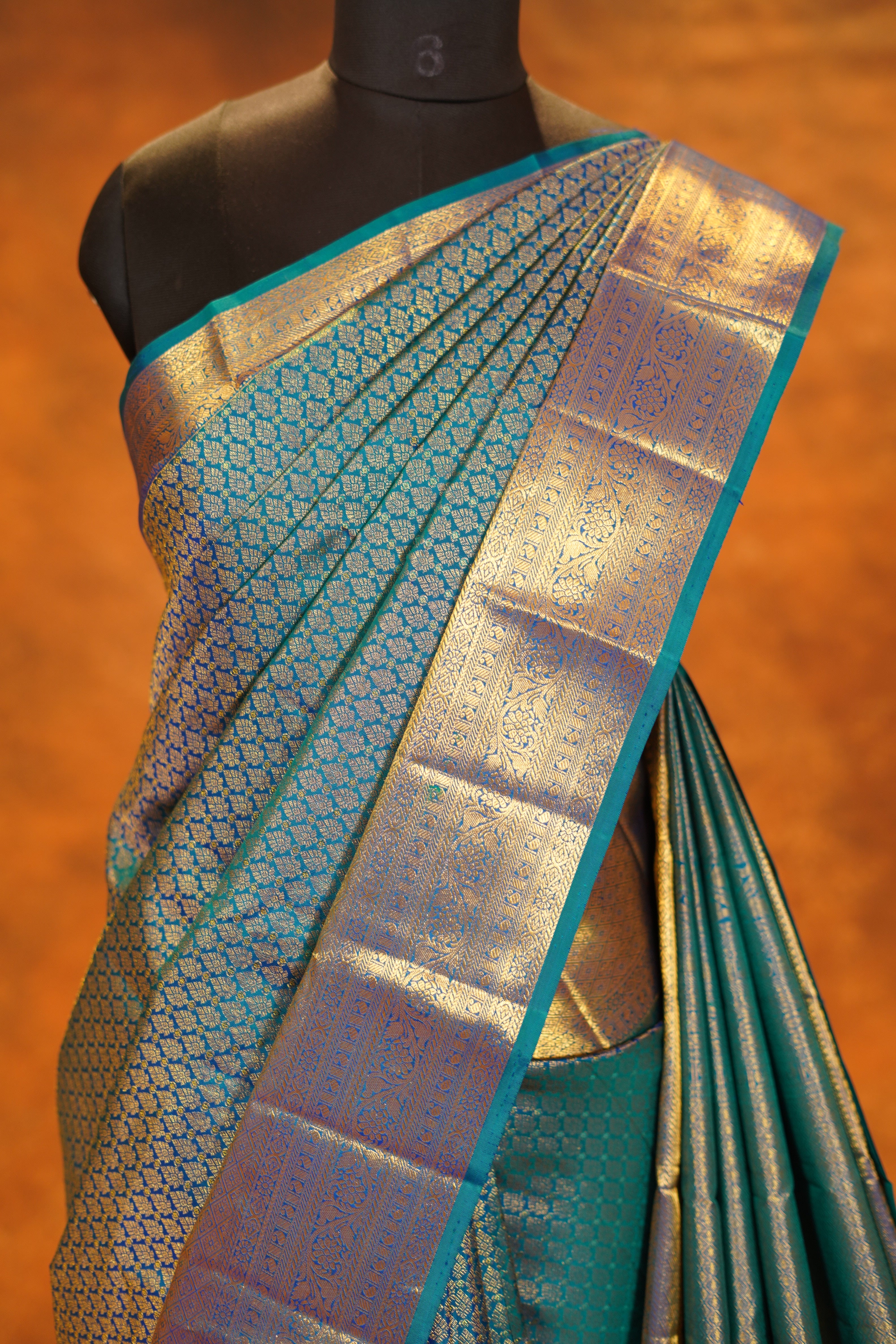 Peacock Blue colour Pure Kanjivaram Silk Saree