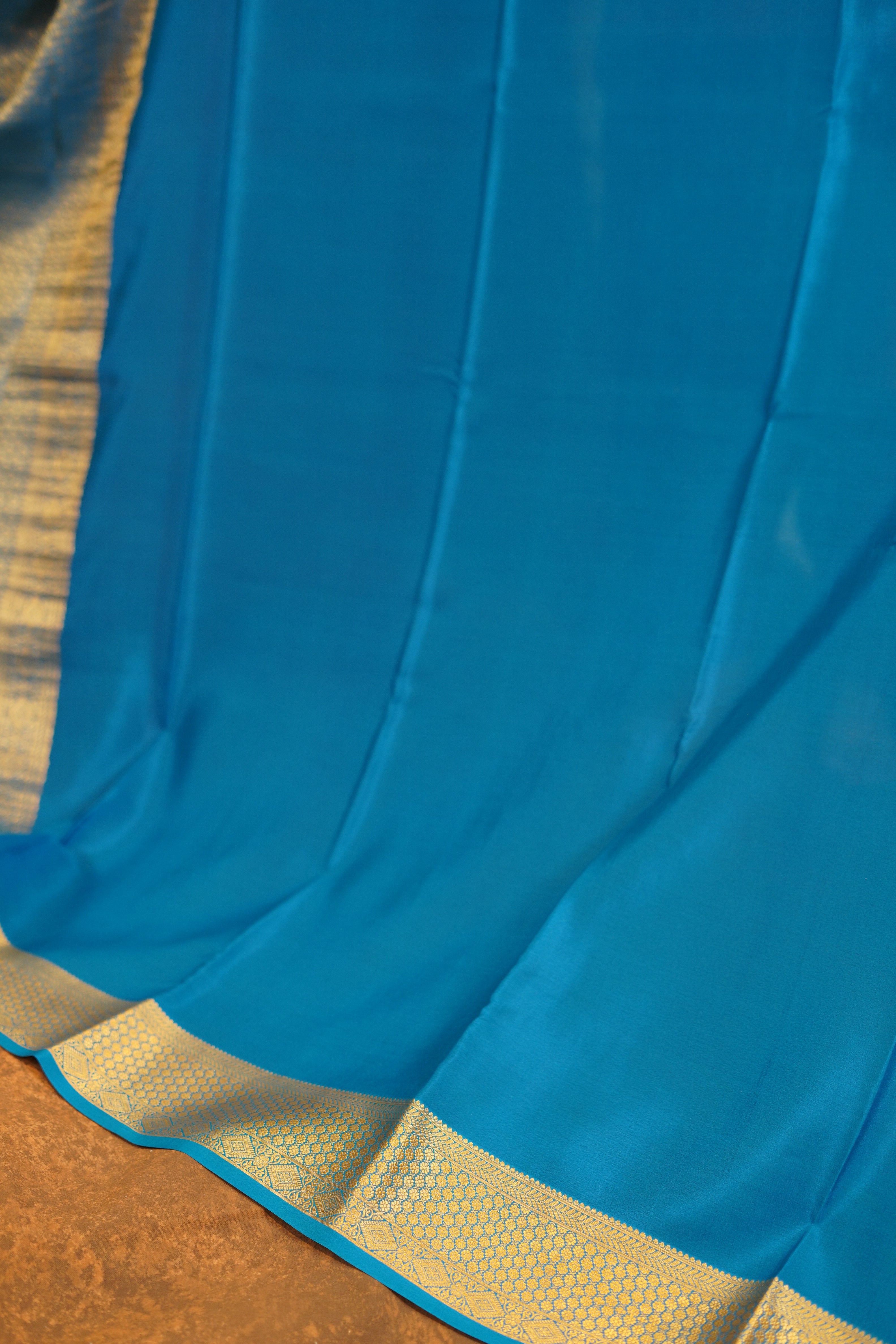 Lime Green colour 120 GSM Pure Mysore Silk Saree With Blue Contrast