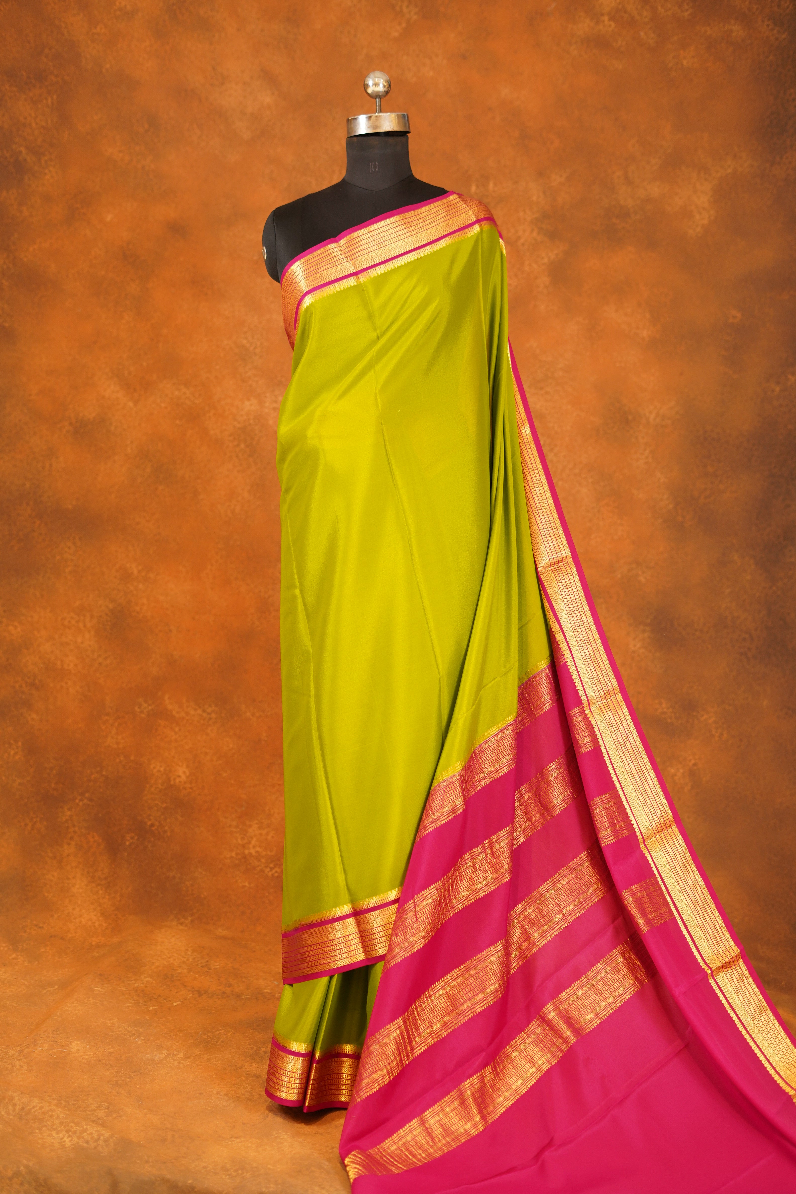 Apple Green Colour 120 GSM pure mysore silk saree with Magenta contrast
