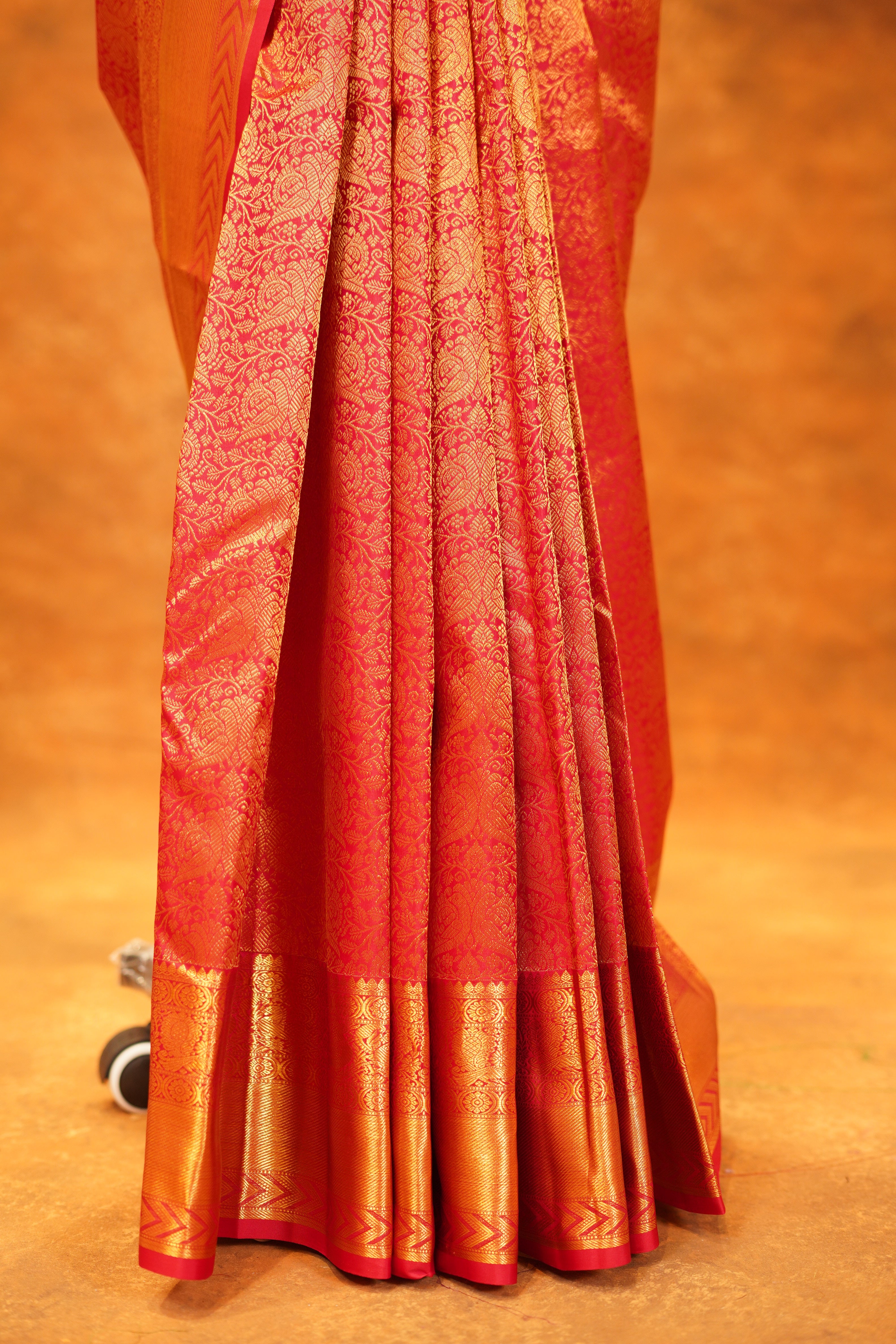 Vibrant Red Colour Pure Kanjivaram Silk Saree With Rich Gold Brocade Body