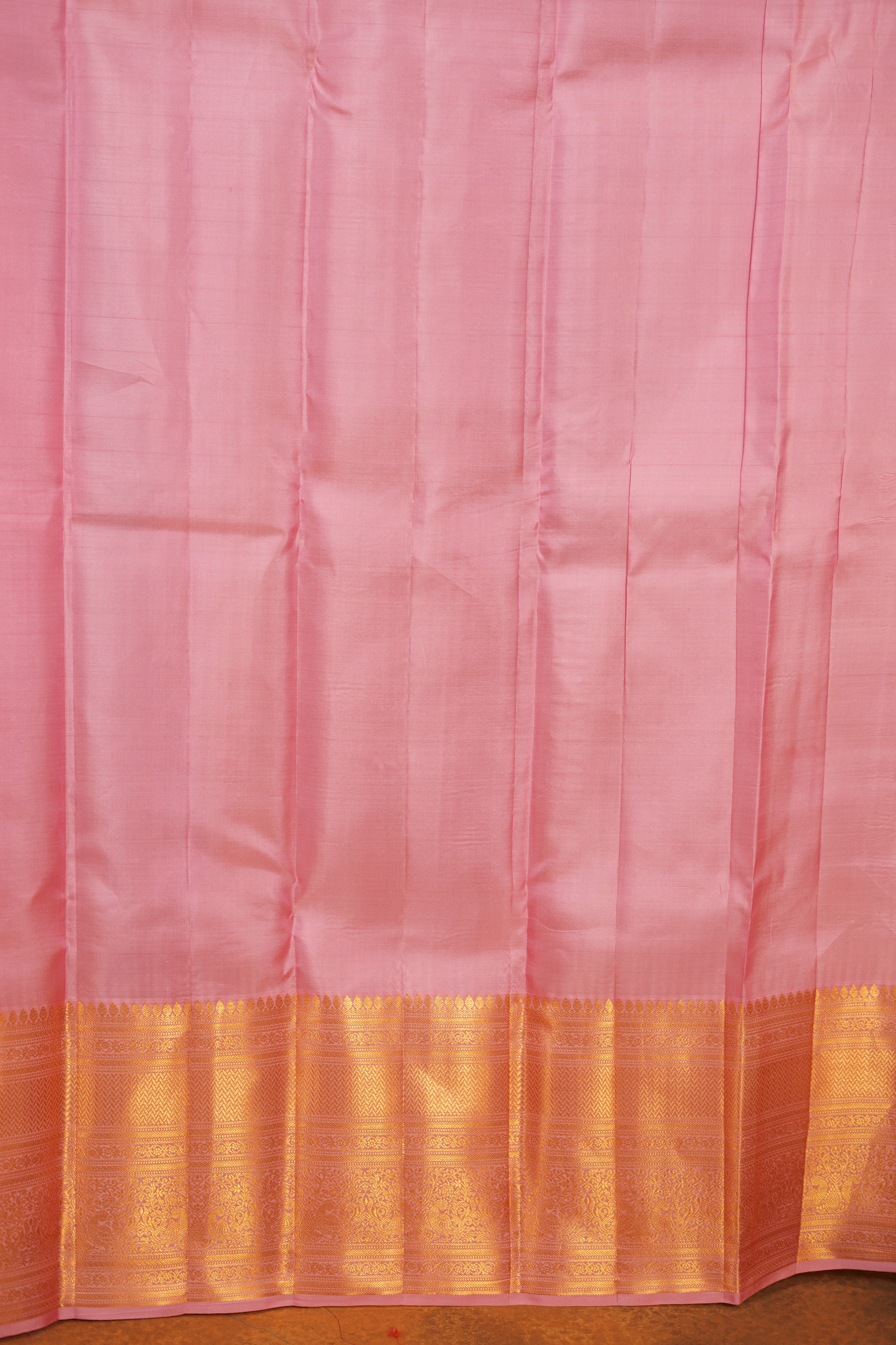 Magenta Colour Pure Kanjivaram Silk Saree With Baby Pink Contrast