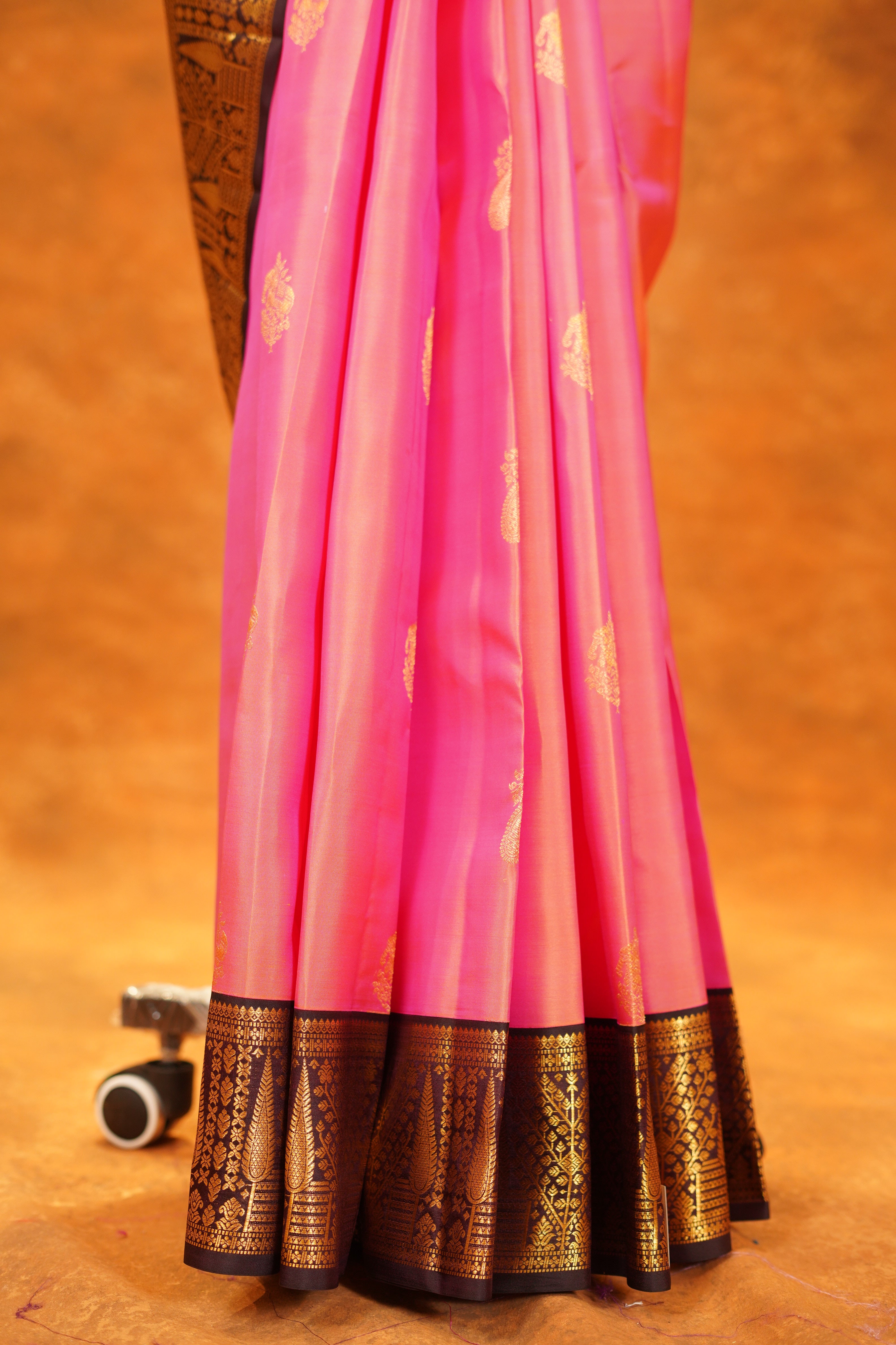 Peach Colour Pure Kanjivaram silk Saree with Dark Brown Contrast