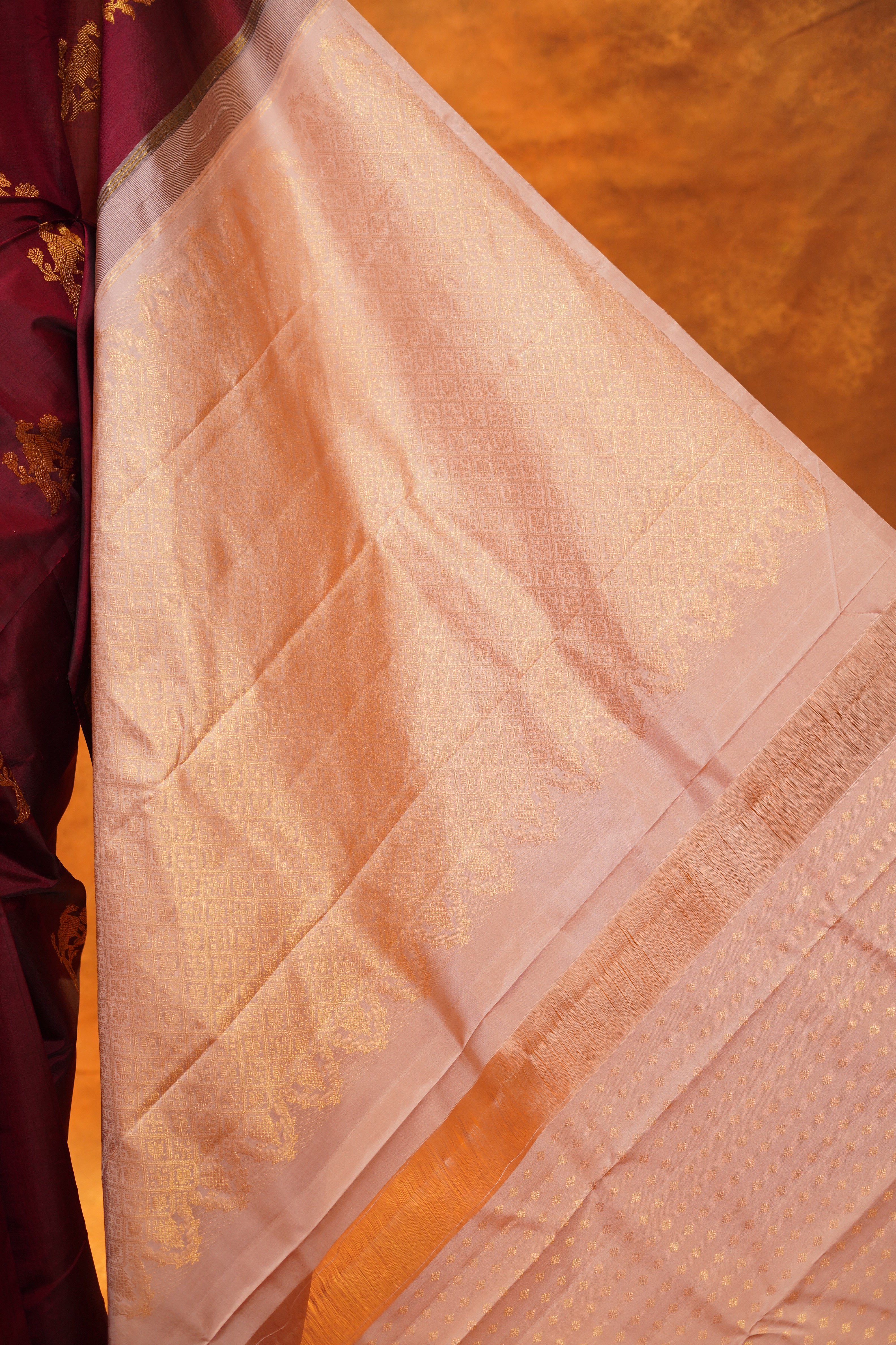 Elegant Maroon Colour Pure Kanjivaram Silk Saree With Pastel Pallu