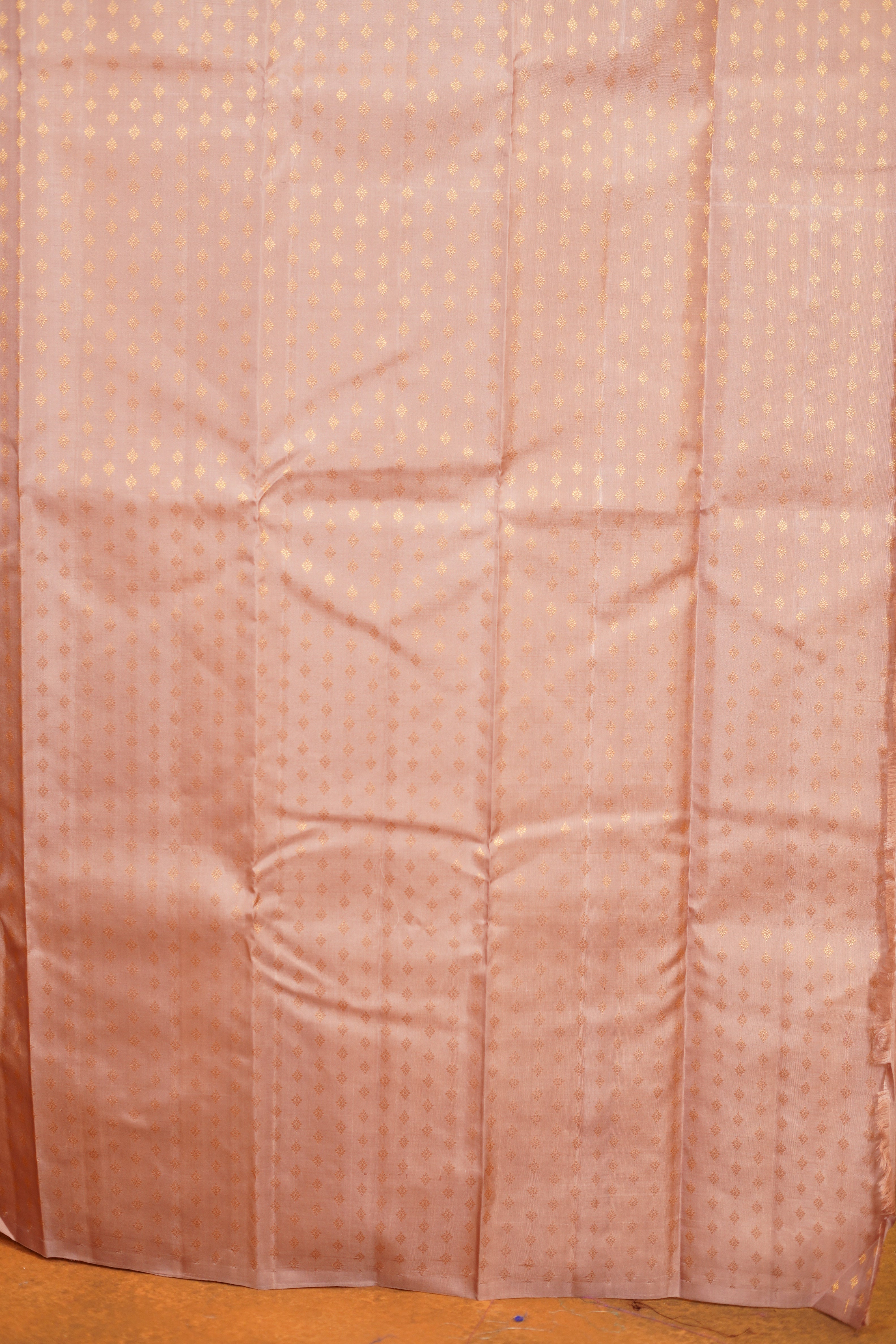 Elegant Maroon Colour Pure Kanjivaram Silk Saree With Pastel Pallu