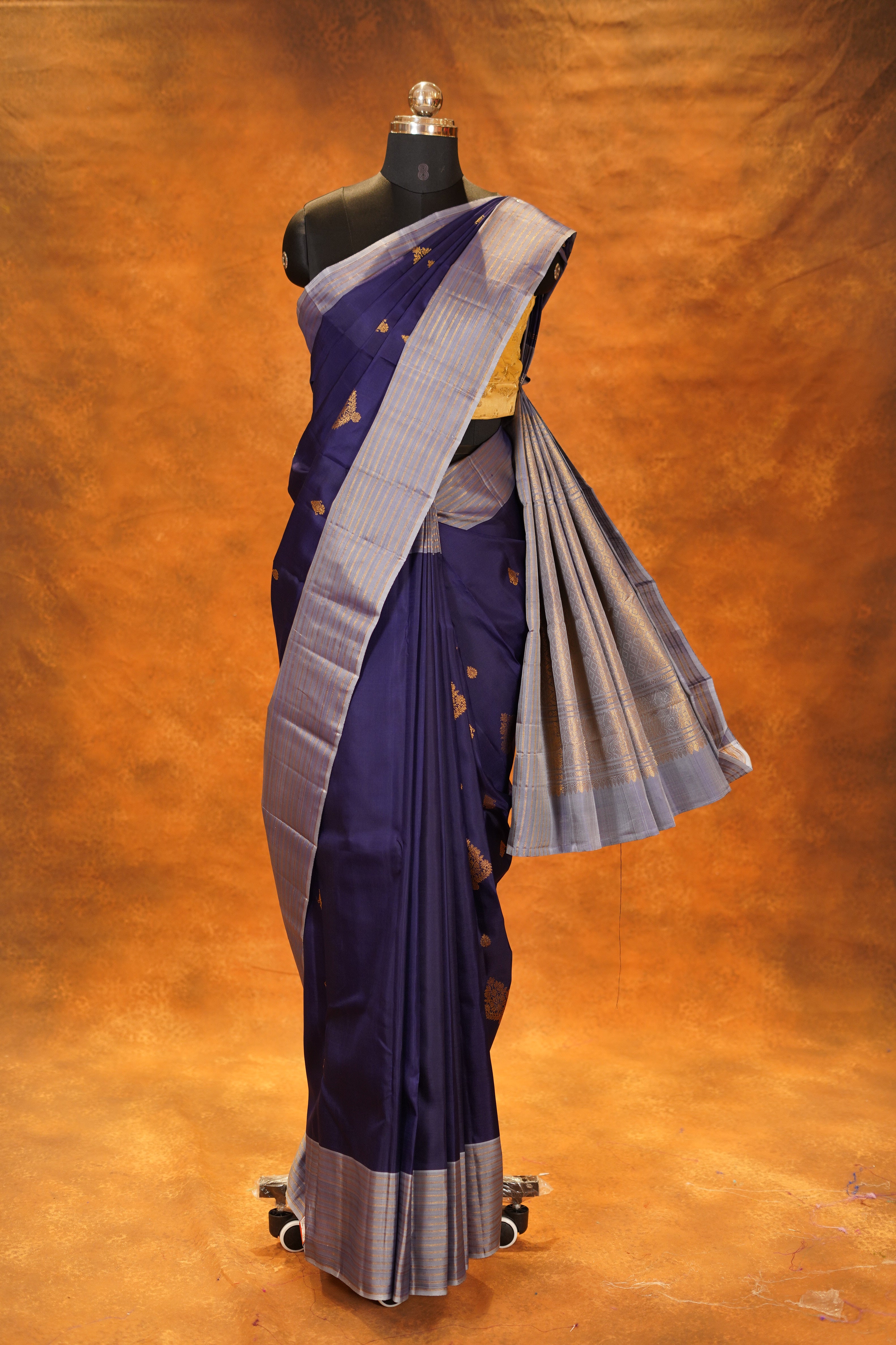 Navy Blue Colour Pure Kanjivaram Silk Saree with Grey Contrast
