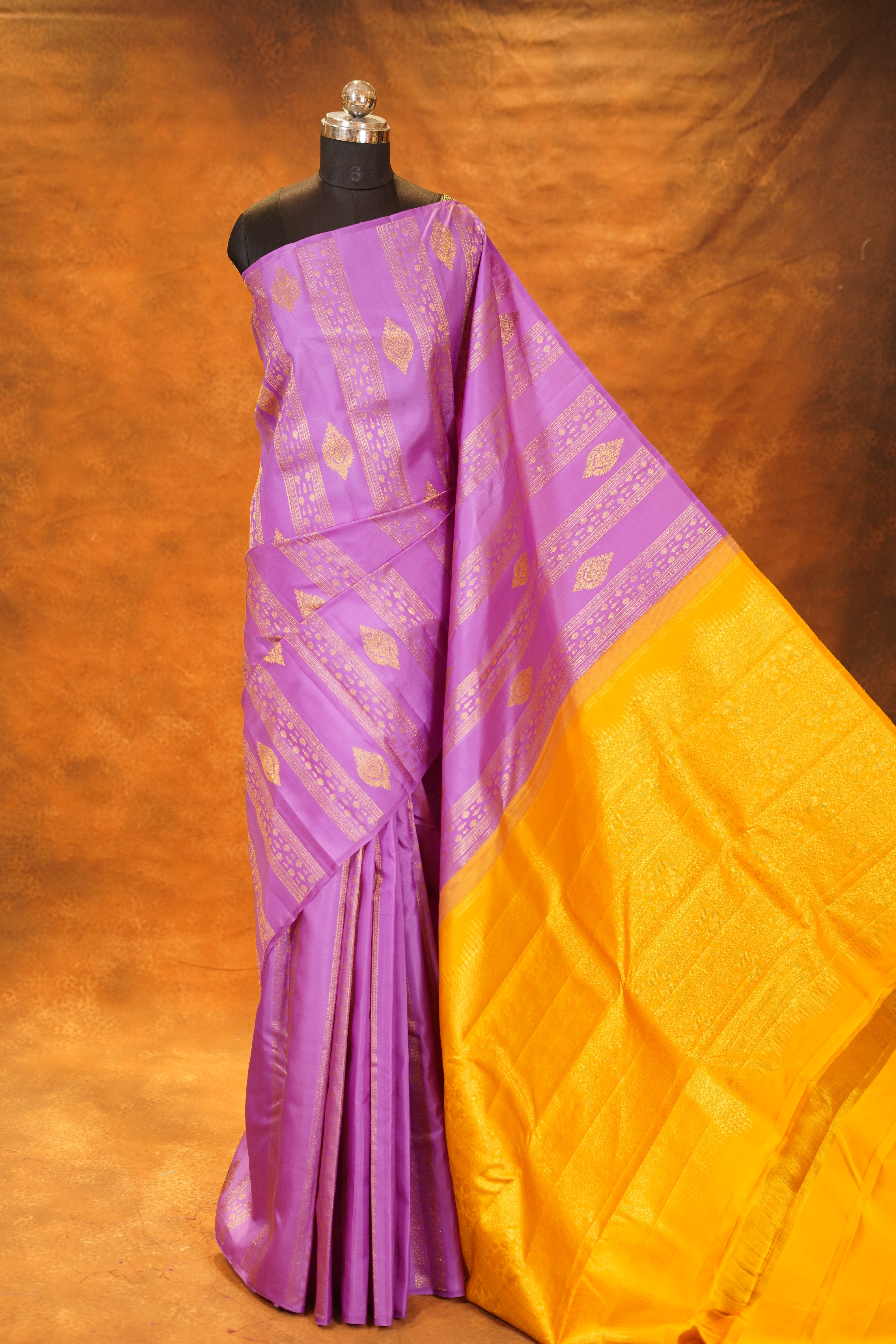 Lailac Colour Pure Kanjivaram Silk Saree with Pastel Turmeric yellow contrast pallu