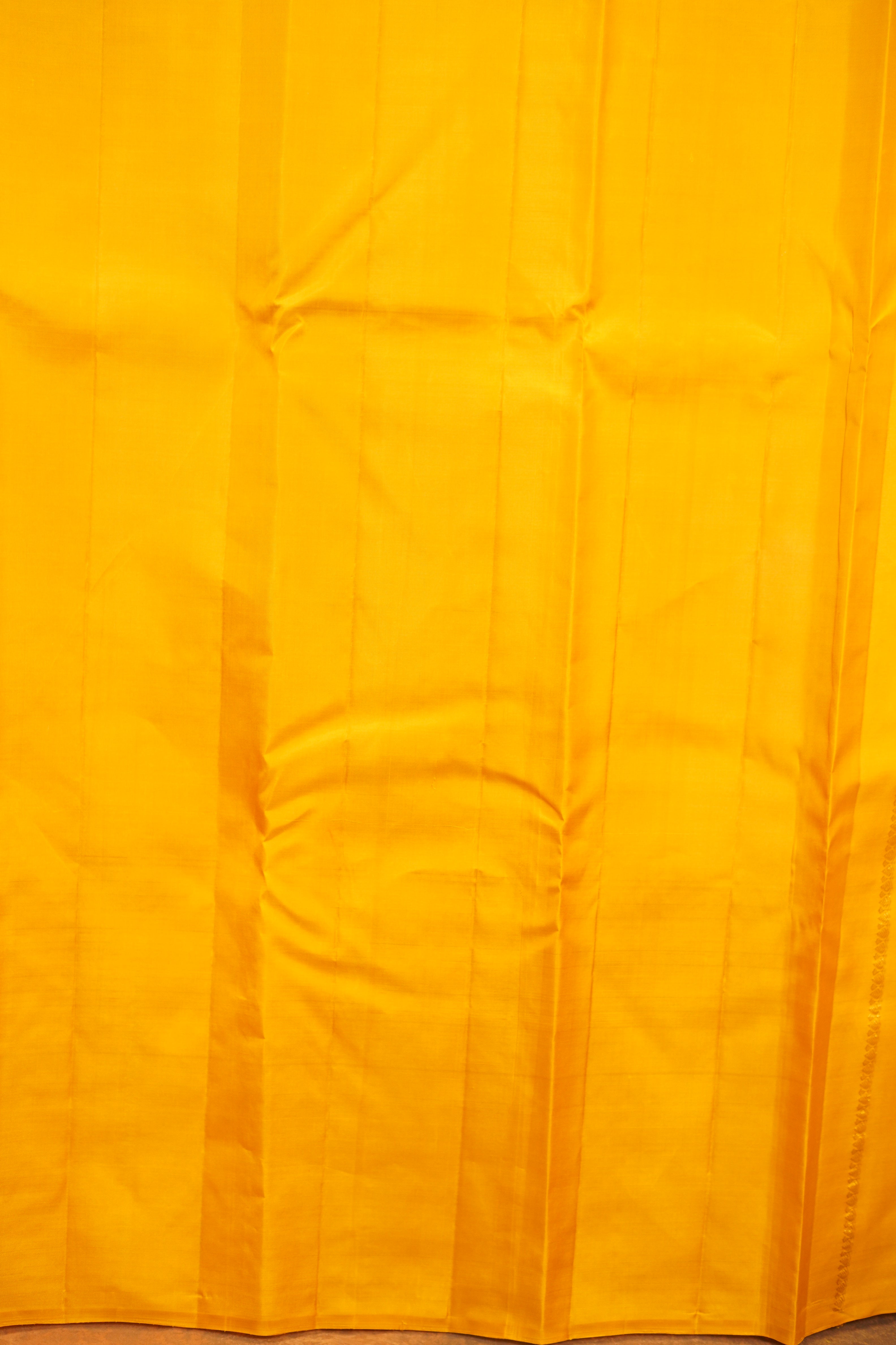 Lailac Colour Pure Kanjivaram Silk Saree with Pastel Turmeric yellow contrast pallu