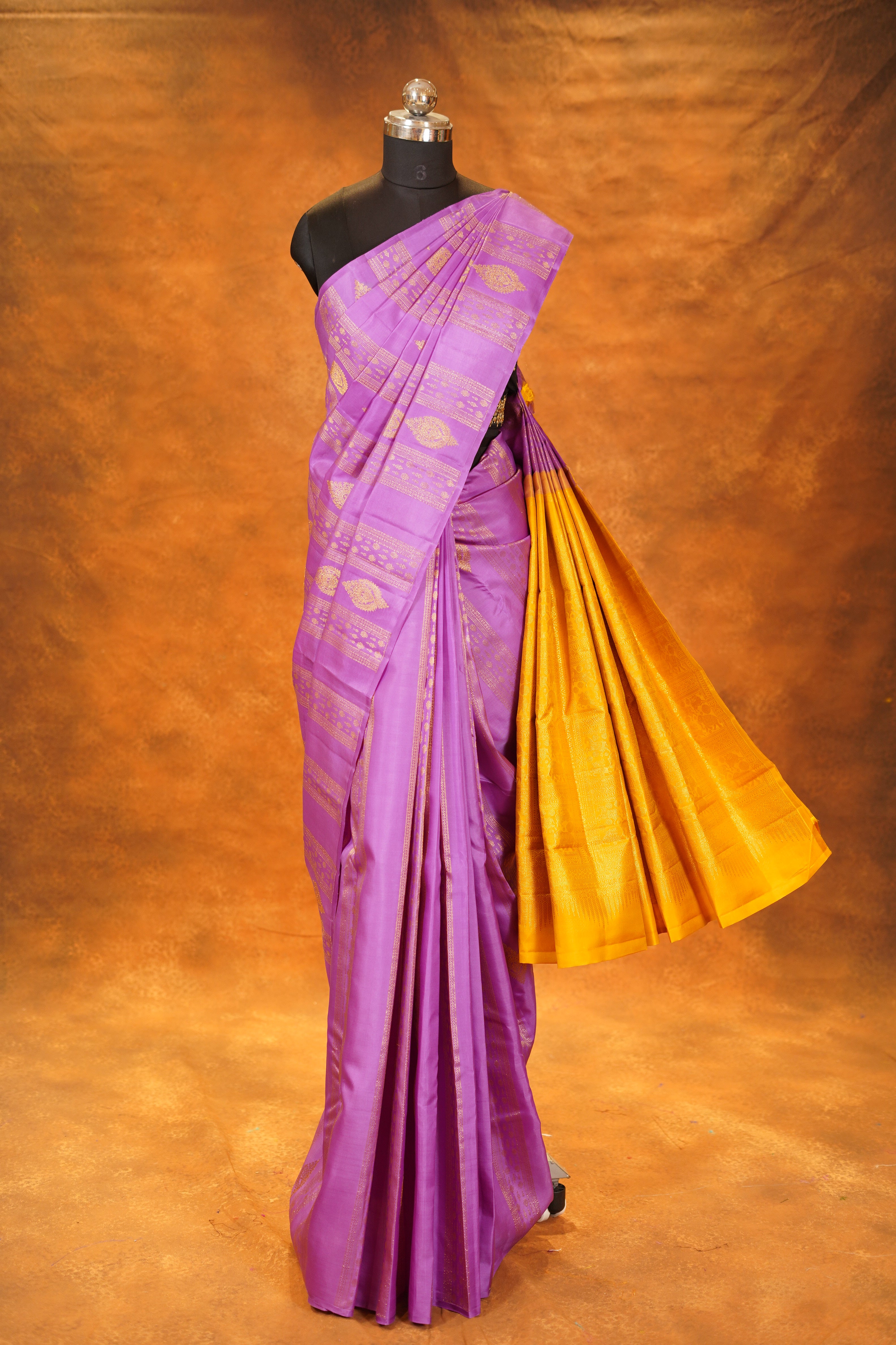 Lailac Colour Pure Kanjivaram Silk Saree with Pastel Turmeric yellow contrast pallu