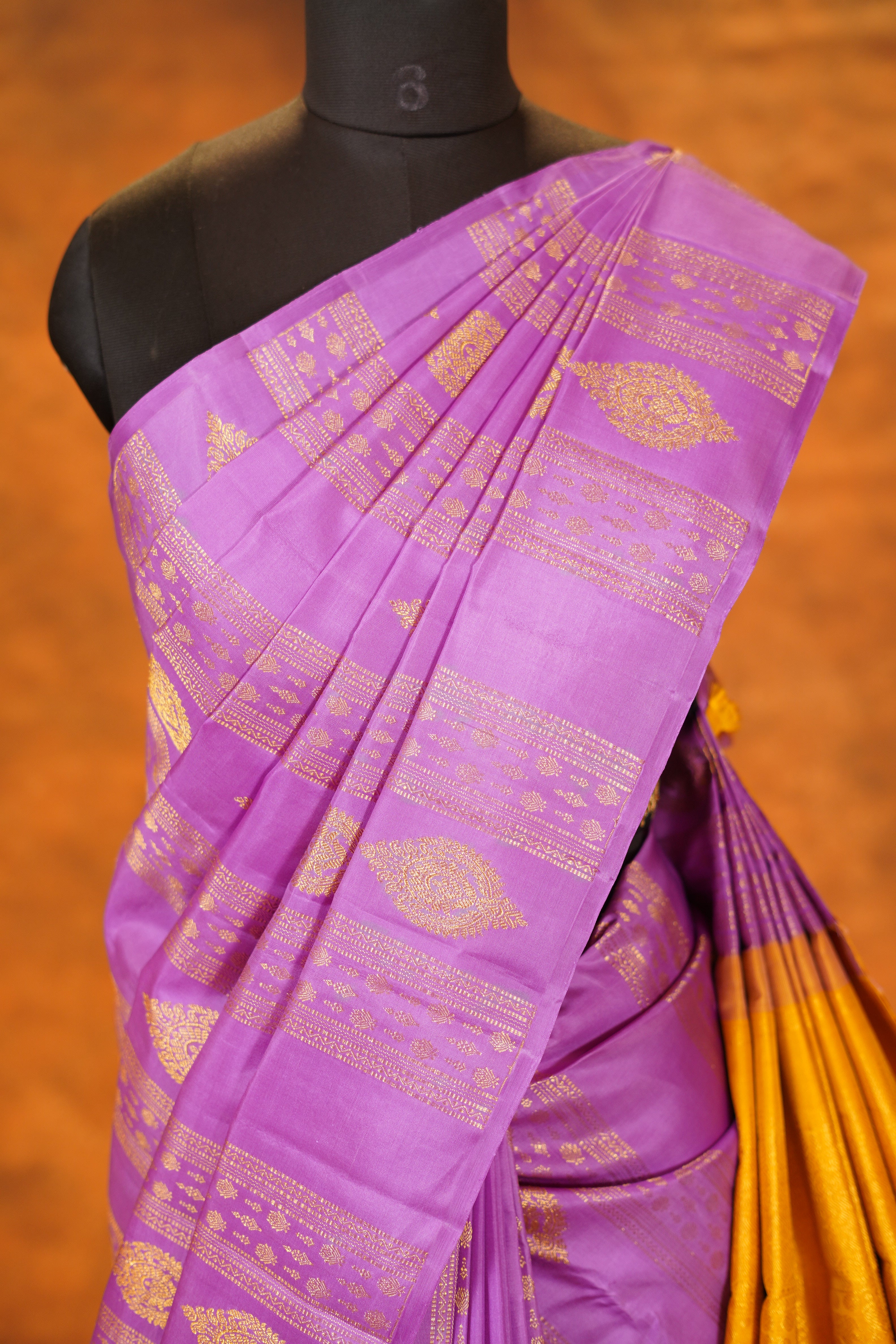 Lailac Colour Pure Kanjivaram Silk Saree with Pastel Turmeric yellow contrast pallu