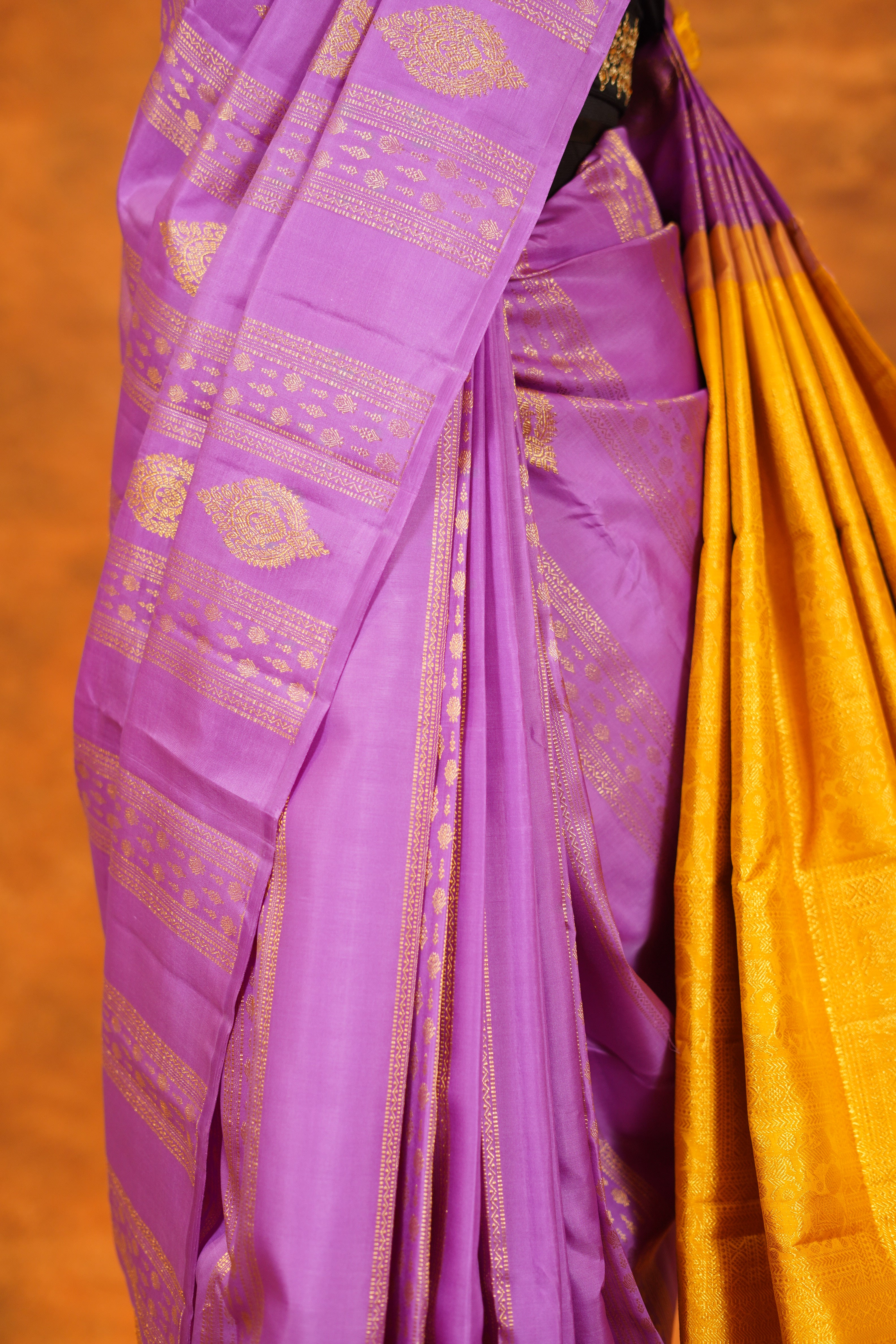 Lailac Colour Pure Kanjivaram Silk Saree with Pastel Turmeric yellow contrast pallu