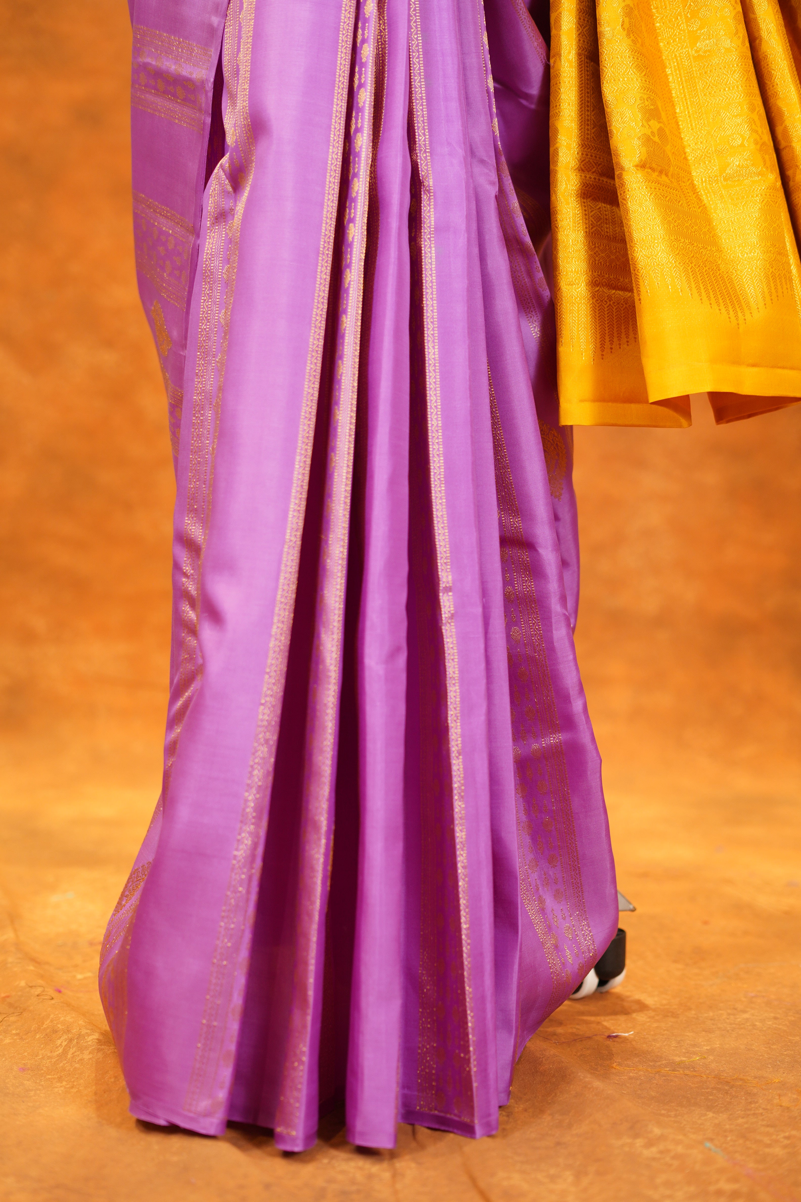 Lailac Colour Pure Kanjivaram Silk Saree with Pastel Turmeric yellow contrast pallu