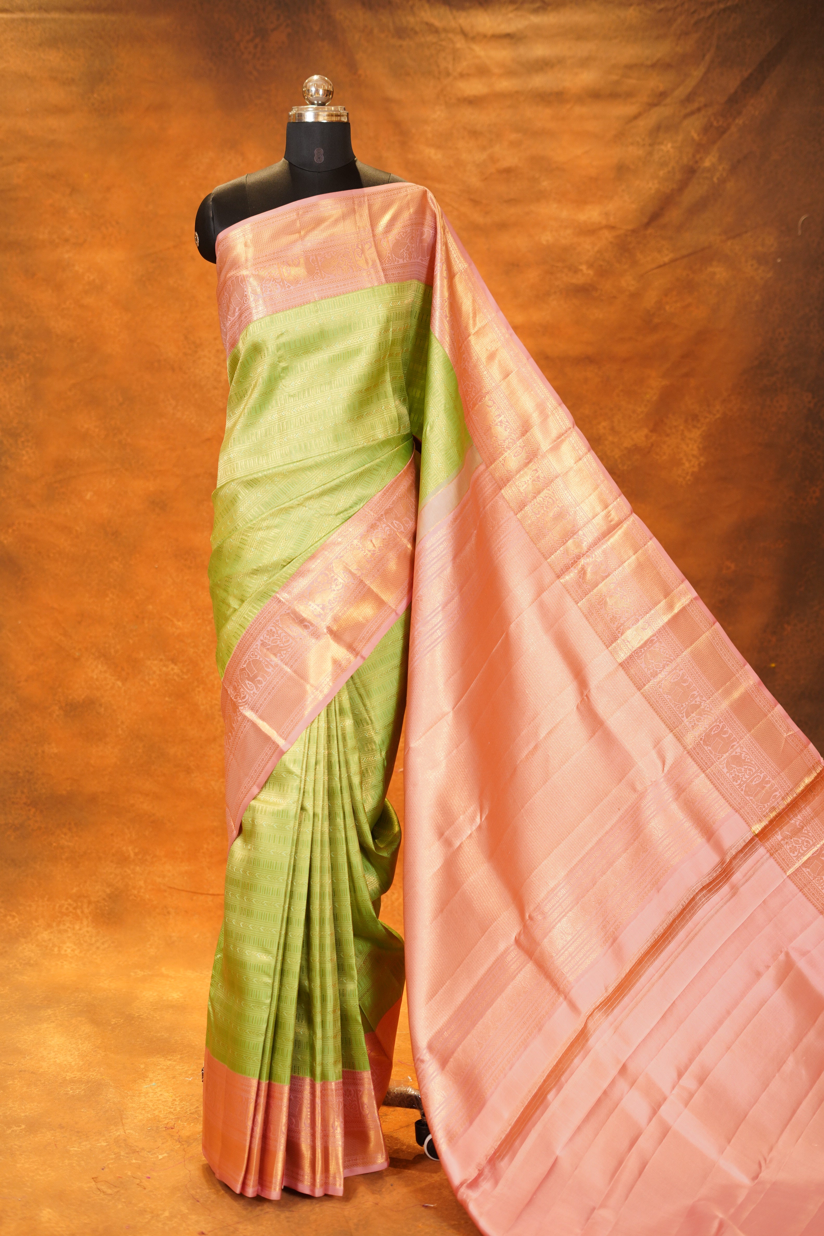 Parrot Green Colour Pure Kanjivaram Silk Saree with Pastel Pink Contrast