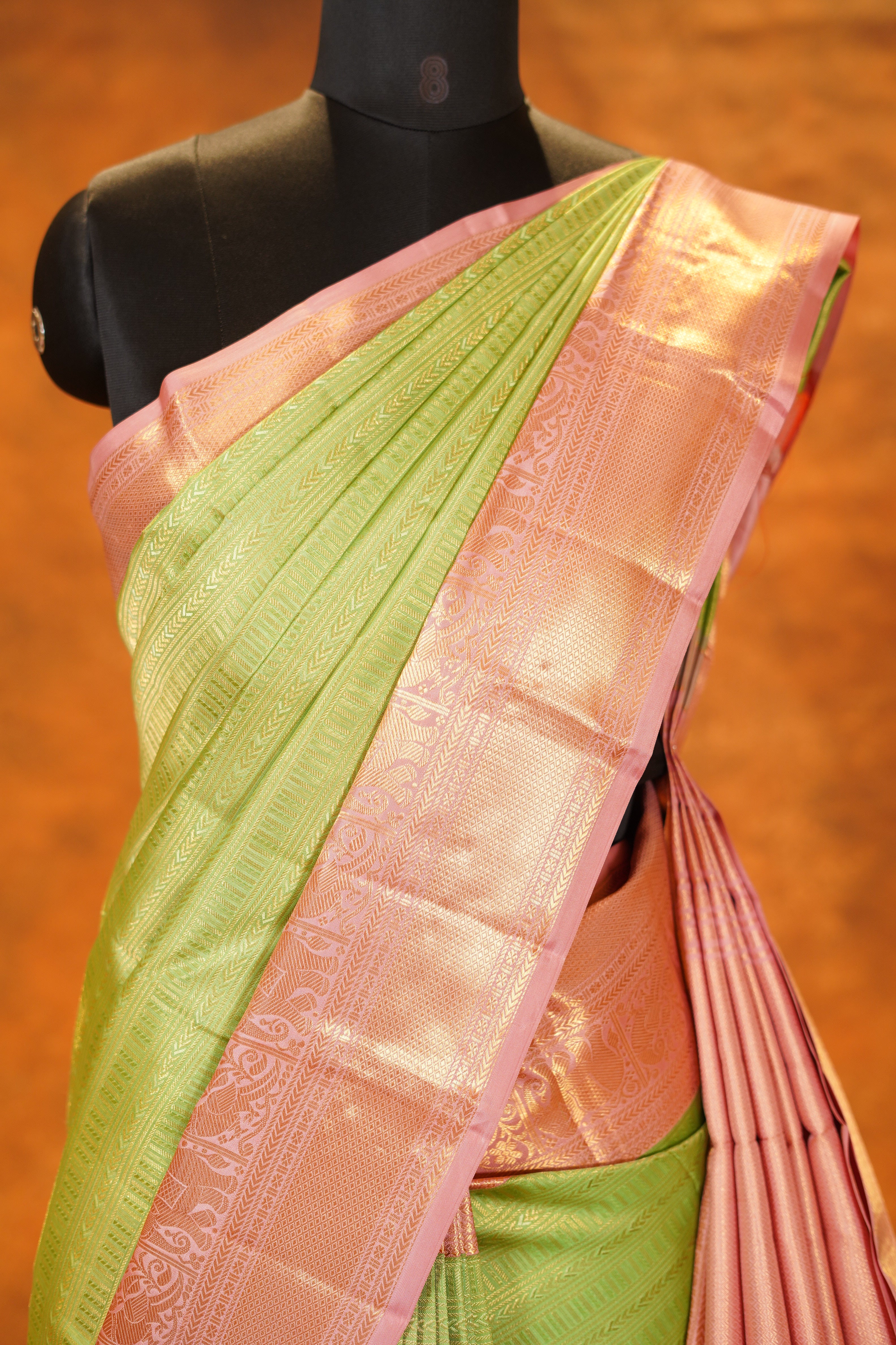 Parrot Green Colour Pure Kanjivaram Silk Saree with Pastel Pink Contrast