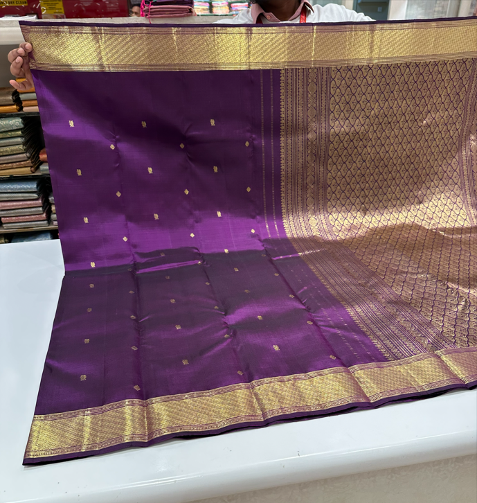 Grand Purple Pure Kanjivaram Silk Saree with Gold Zari Border – Perfect for Bridal & Traditional Look