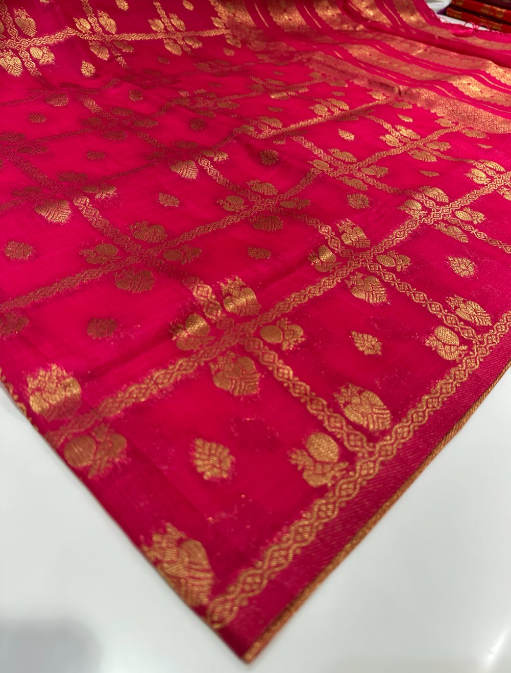 Beautiful Lightweight Pink Raw Silk Saree for Daily & Festive Wear
