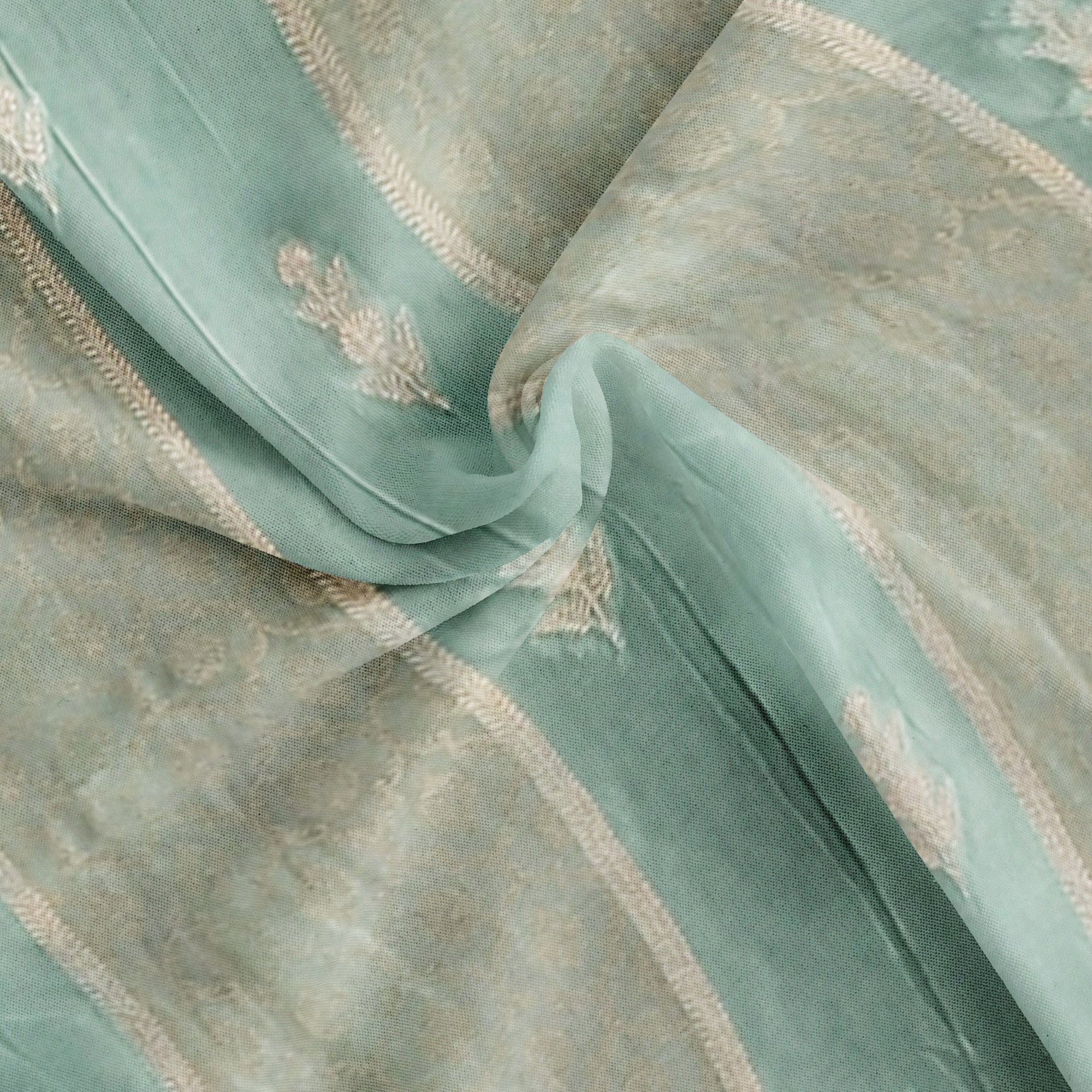Stunning Akash Blue Fancy Raw Silk Saree with Grand Pallu Border - New Sudarshan Silks`