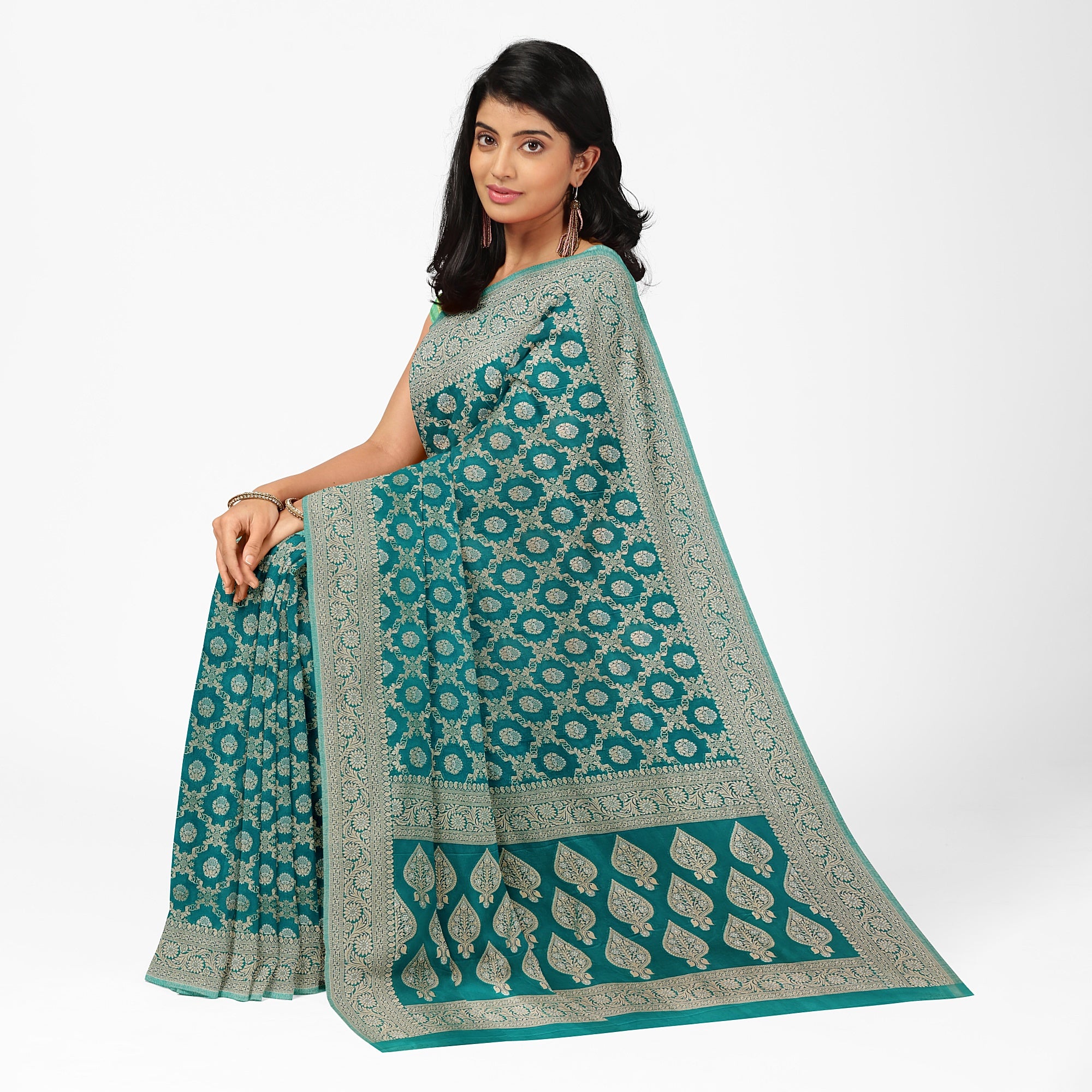 Rama Green Semi Georgette Silk Saree with Zari Border – Elegant Lightweight Saree for Festive Wear Online - New Sudarshan Silks`