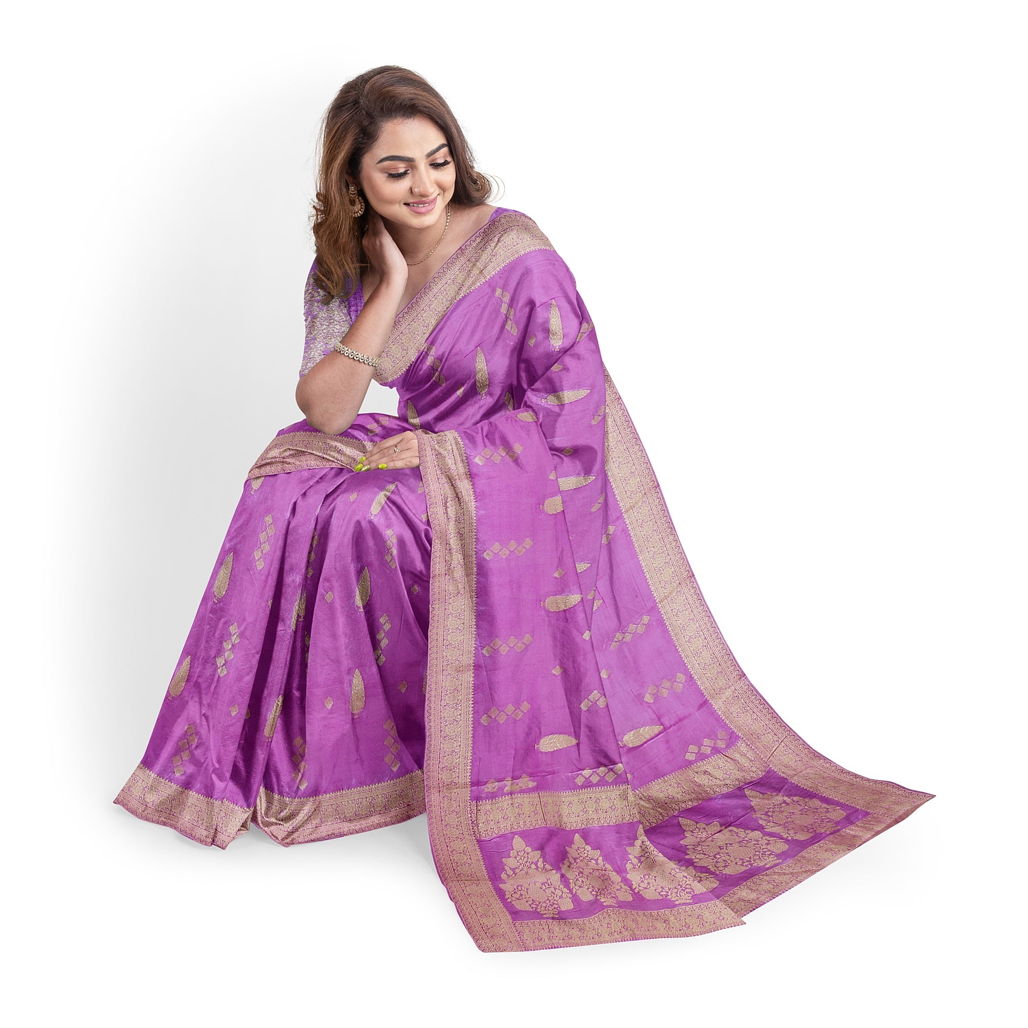 Lavender Raw Silk Saree – Elegant Traditional Saree for Weddings and Celebrations
