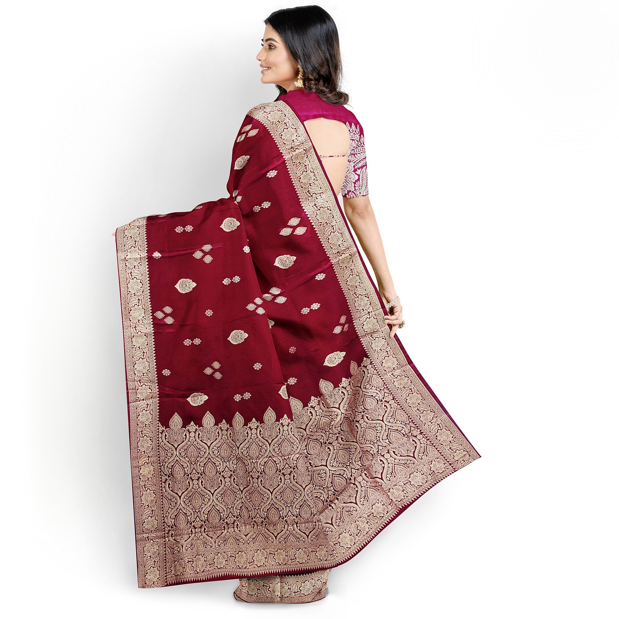 Maroon Raw Silk Saree – Timeless Elegance in Rich Traditional Weave