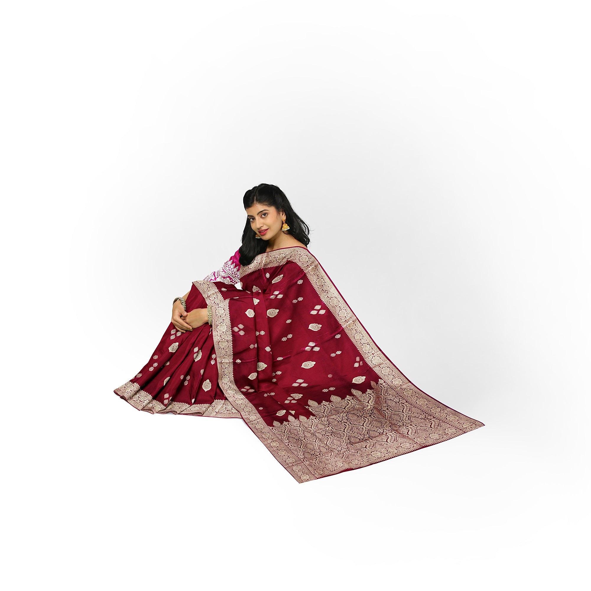 Maroon Raw Silk Saree – Timeless Elegance in Rich Traditional Weave