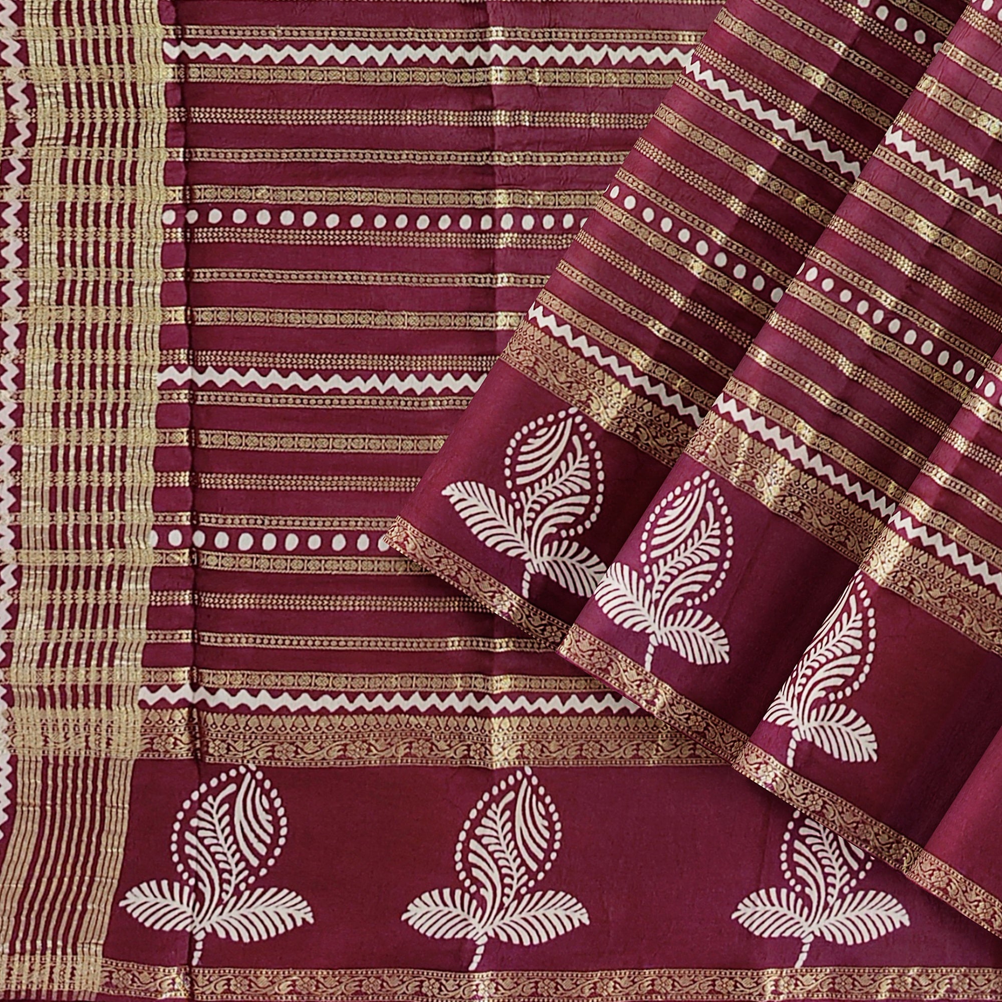 Snuff Chocolate Brown Saree with Gold Zari – Rich Heritage Woven in Silk Elegance
