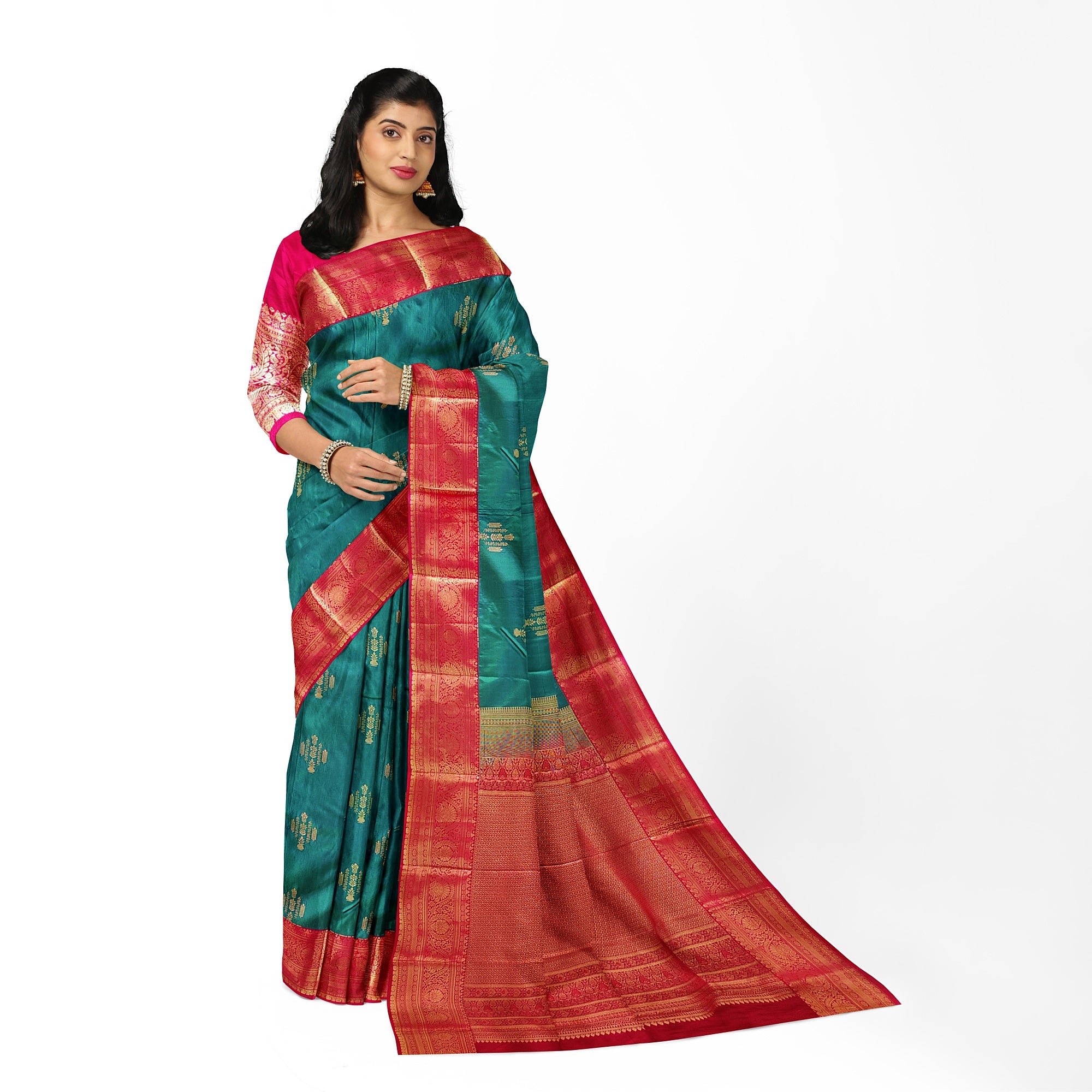 Green Saree with Red Border – Traditional Charm and Timeless Elegance - New Sudarshan Silks`