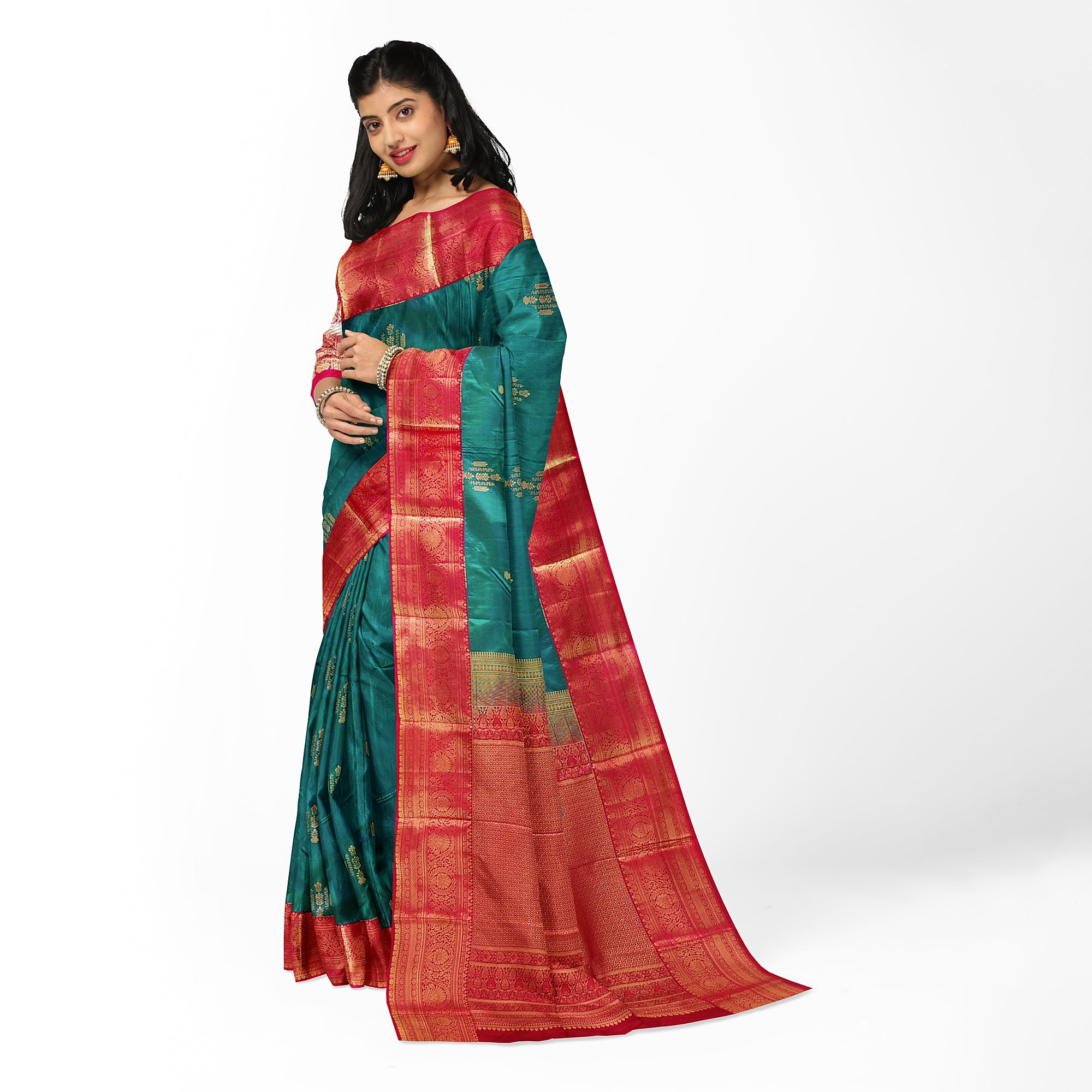 Green Saree with Red Border – Traditional Charm and Timeless Elegance - New Sudarshan Silks`