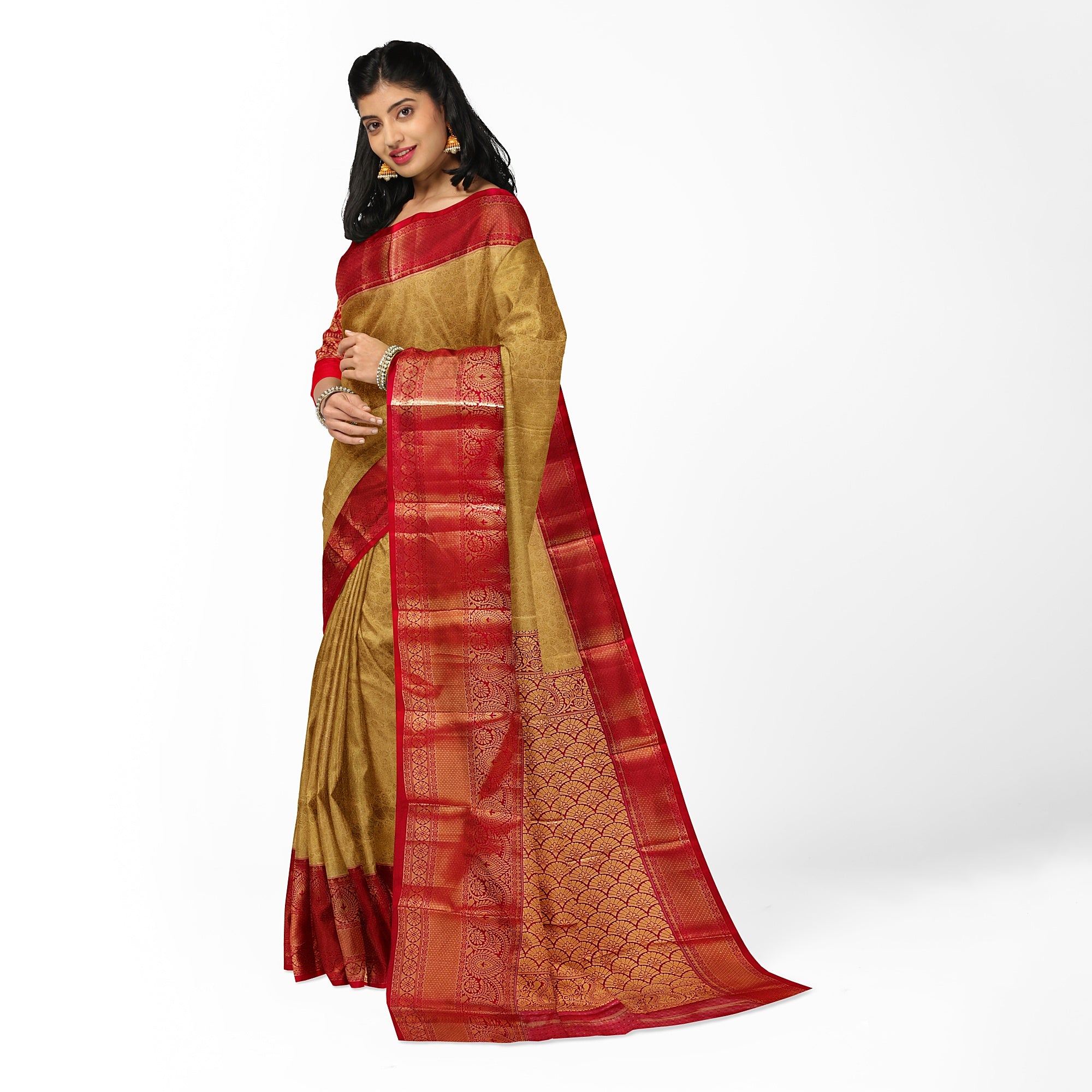 Gold Saree with Red Border – Traditional Design Elegance