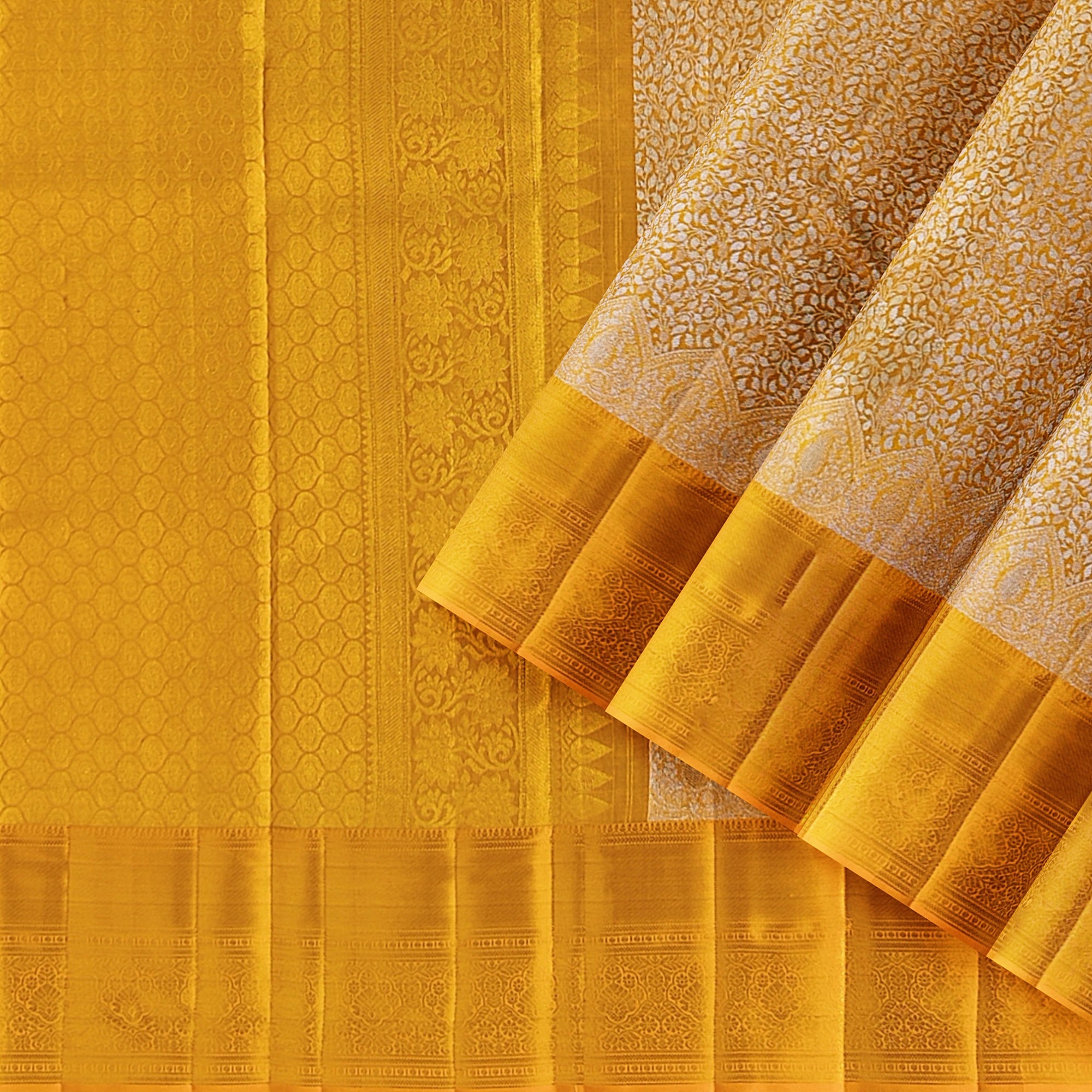 Wedding Collection Gold Saree – Timeless Elegance